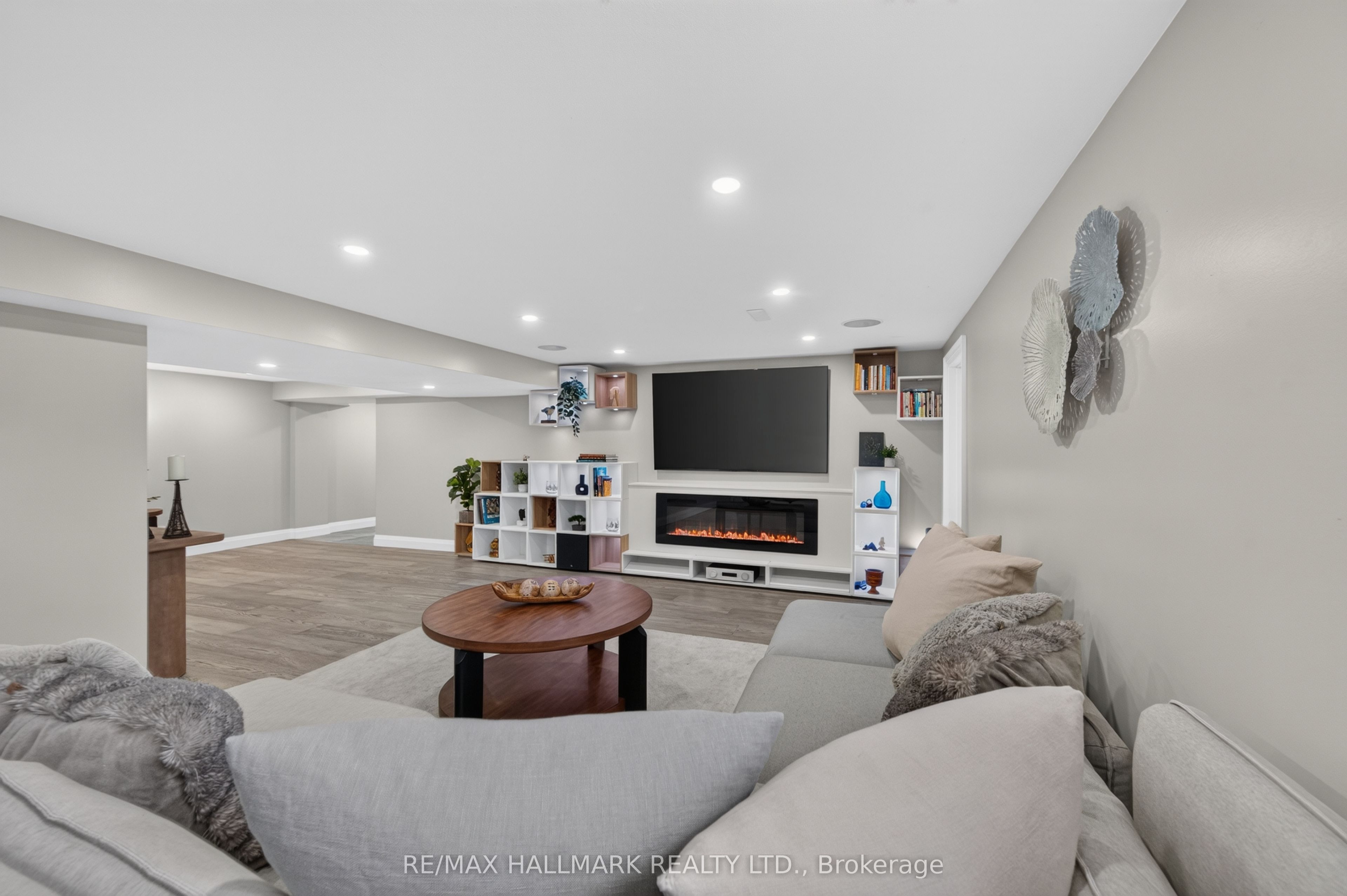 7499 5 Side Road Property Photo 28