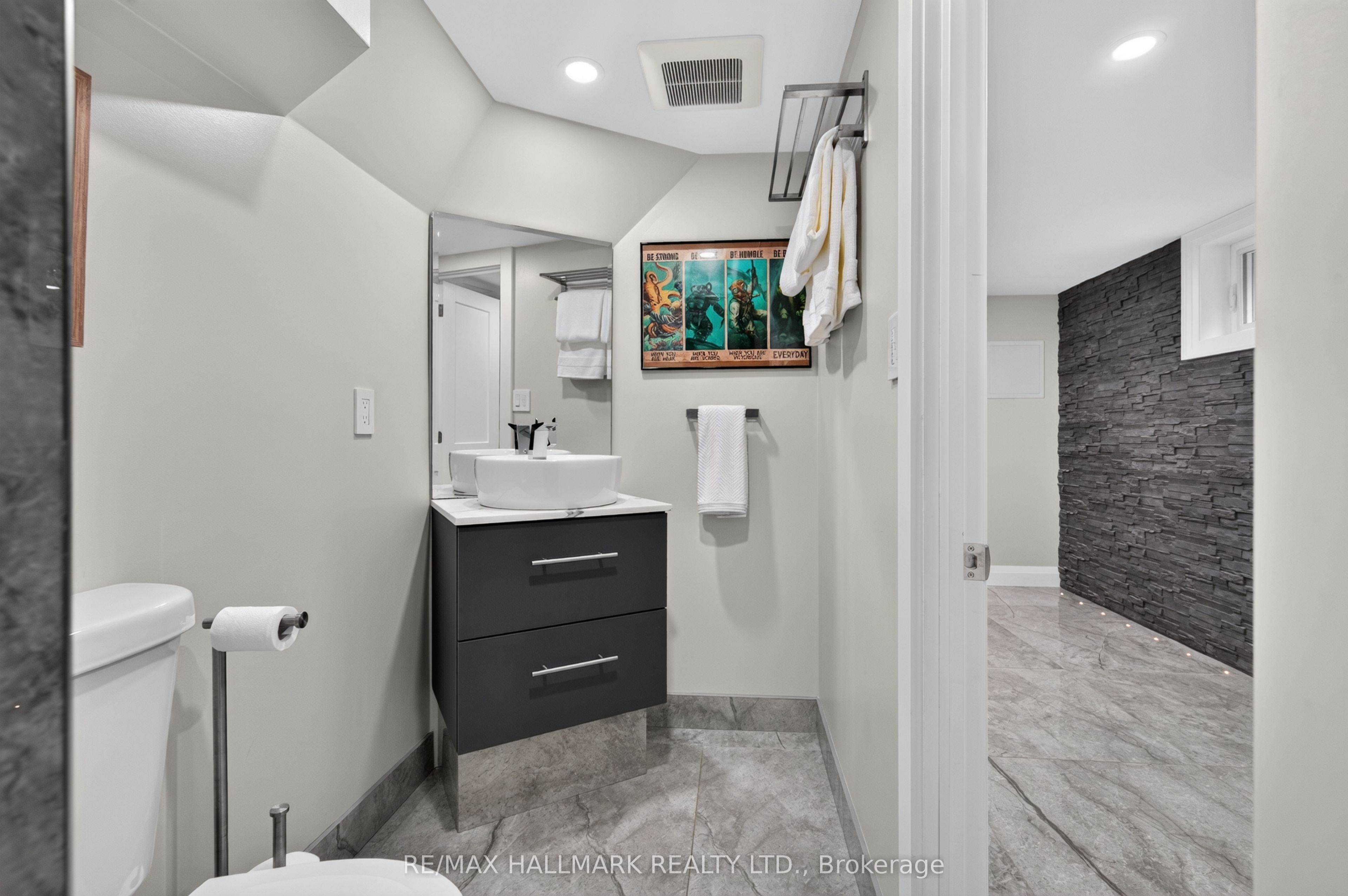 7499 5 Side Road Property Photo 32