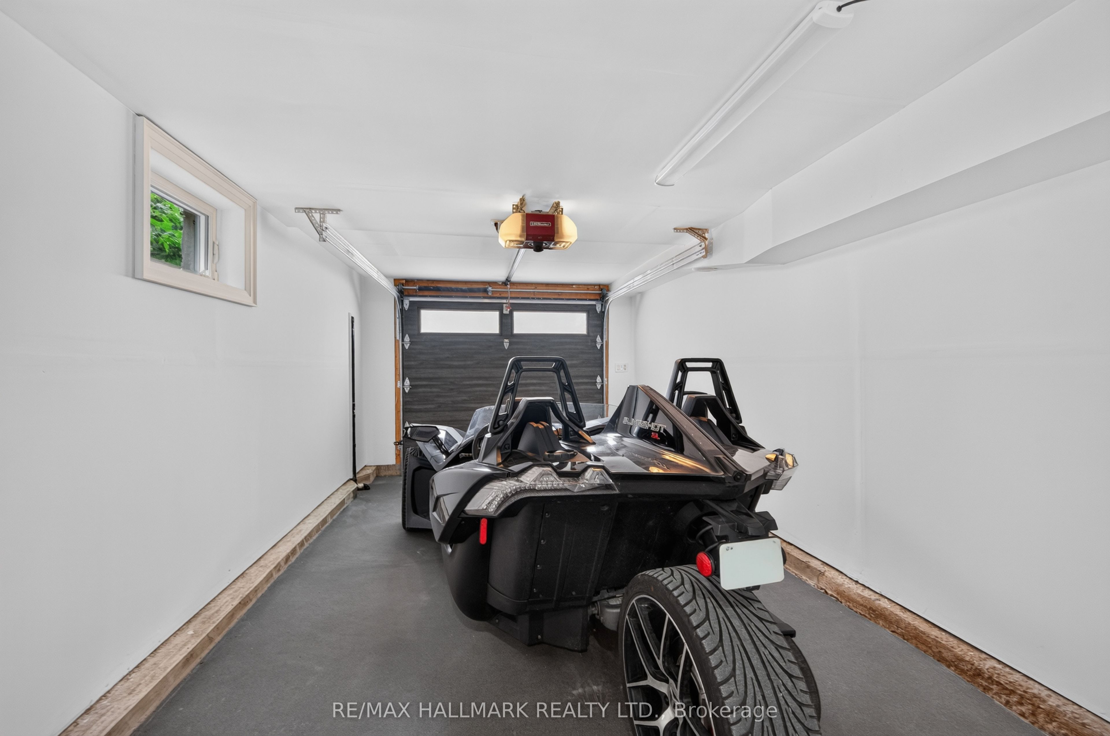 7499 5 Side Road Property Photo 34