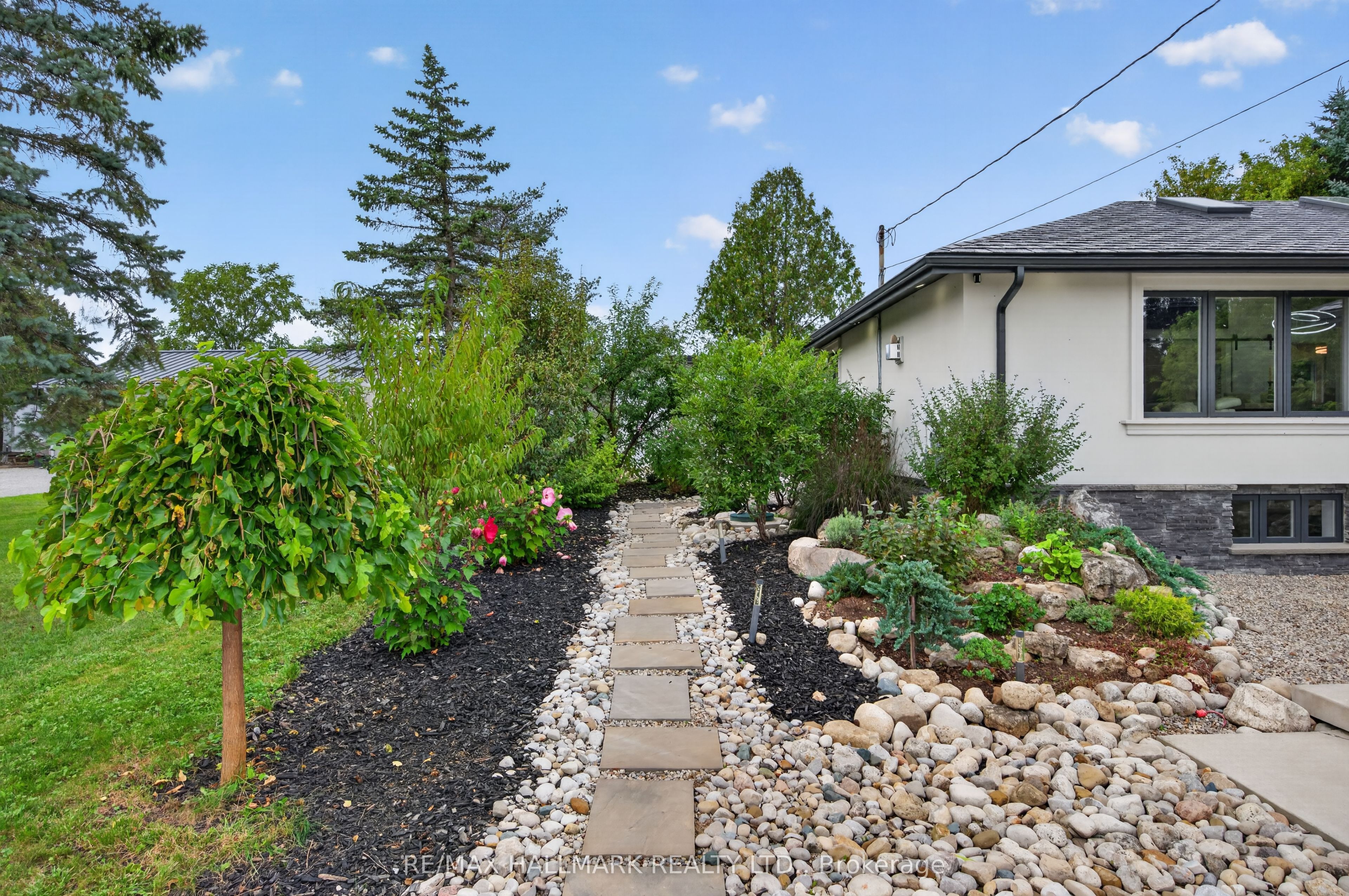 7499 5 Side Road Property Photo 35