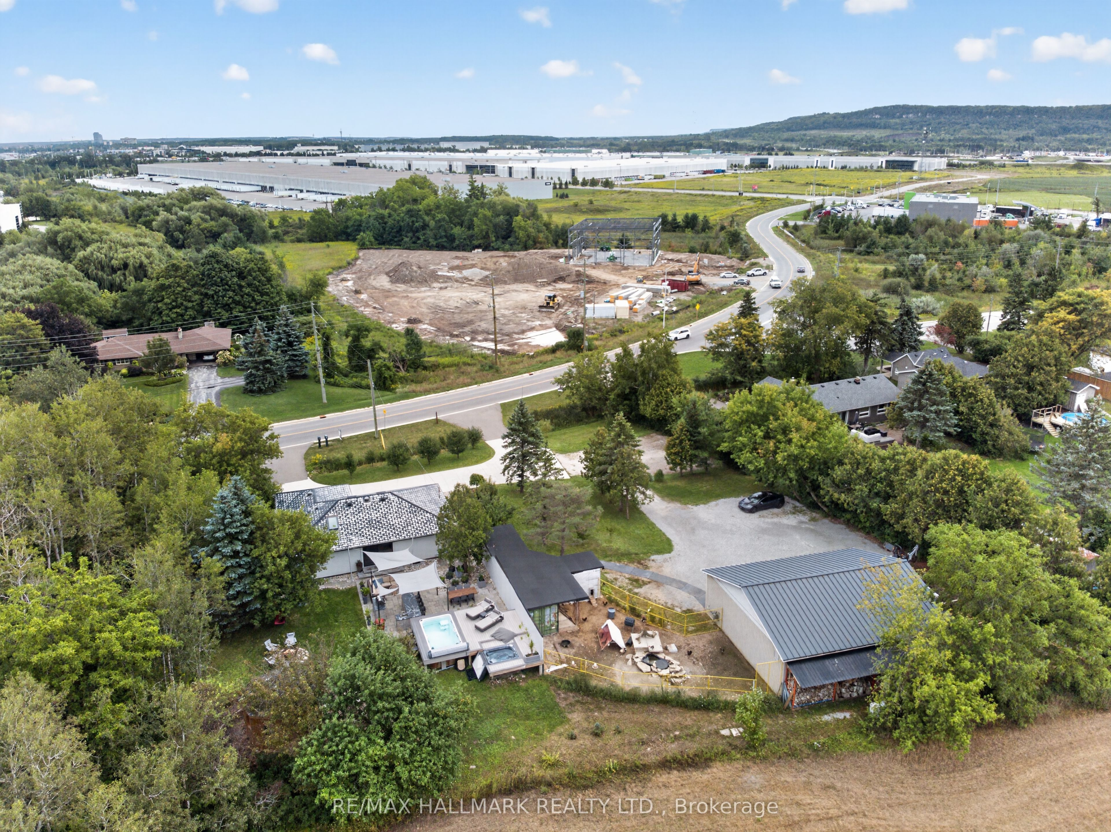 7499 5 Side Road Property Photo 45