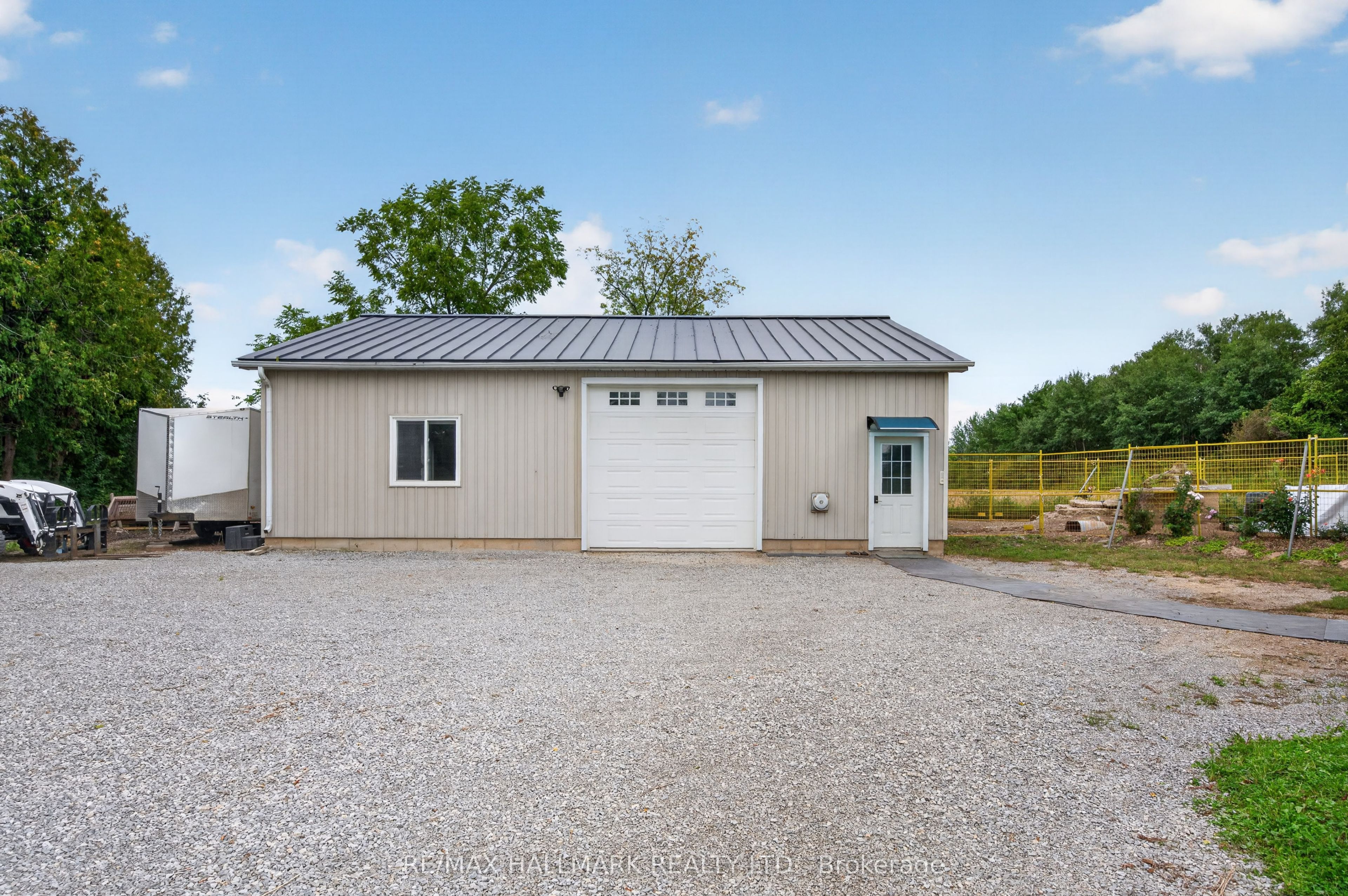 7499 5 Side Road Property Photo 46