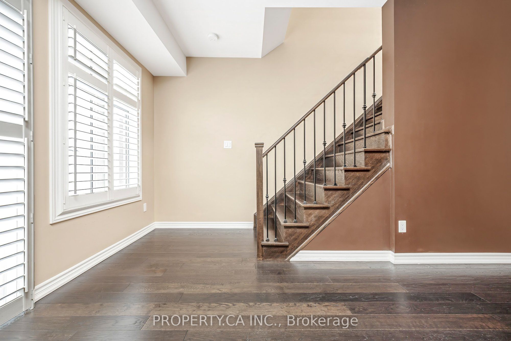 165 Hampshire Way 16 Property Photo 18