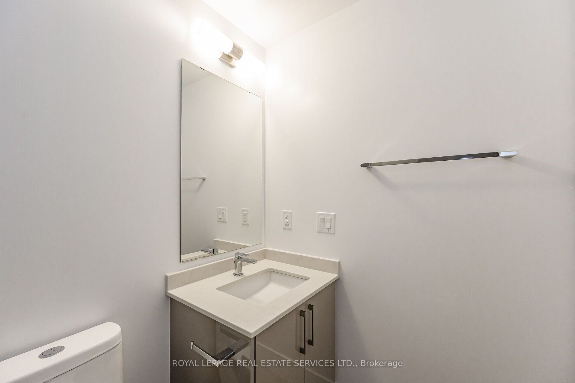 2450 Old Bronte Road 334 Property Photo 14
