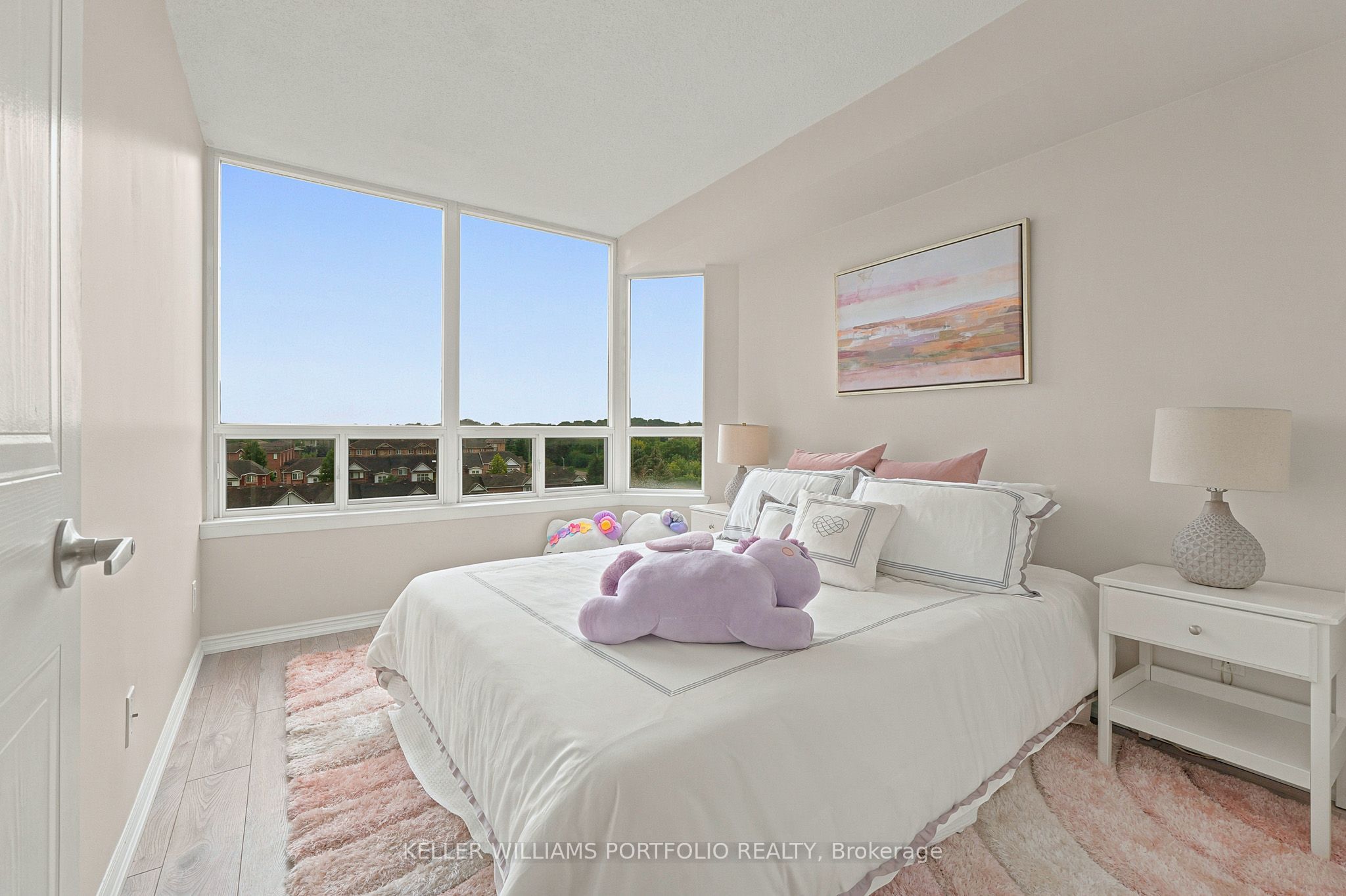 135 Hillcrest Avenue 605 Property Photo 8
