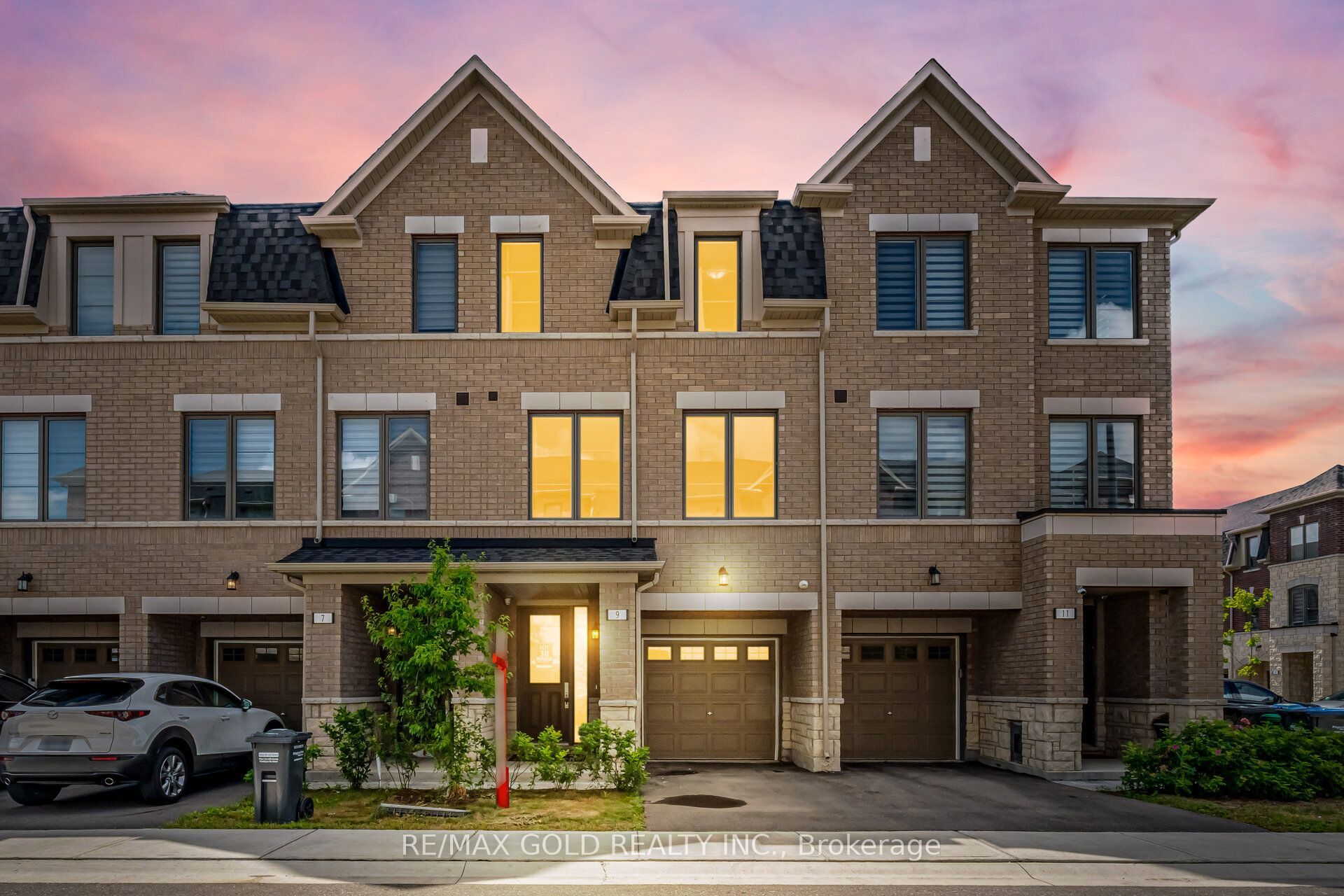 9 Arcola Street Property Photo 1