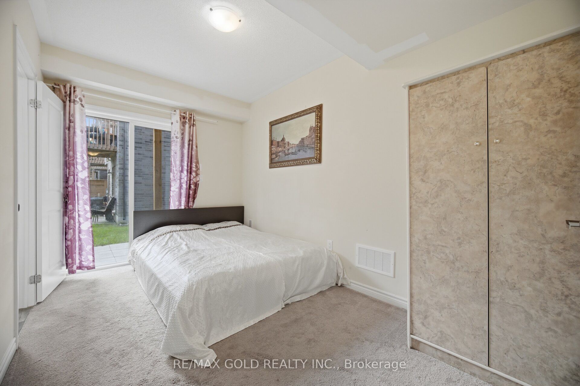 9 Arcola Street Property Photo 5