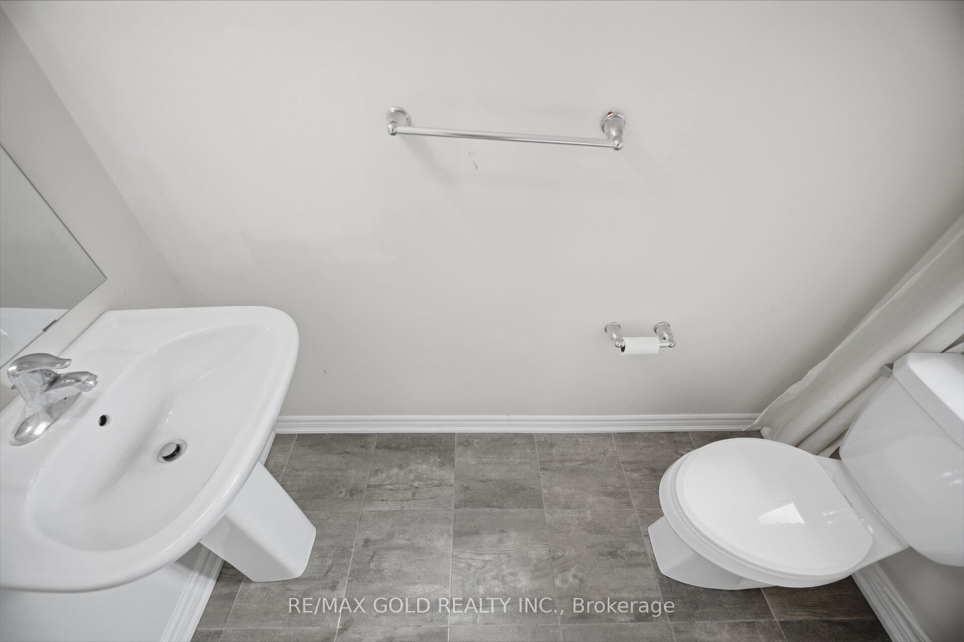 9 Arcola Street Property Photo 6