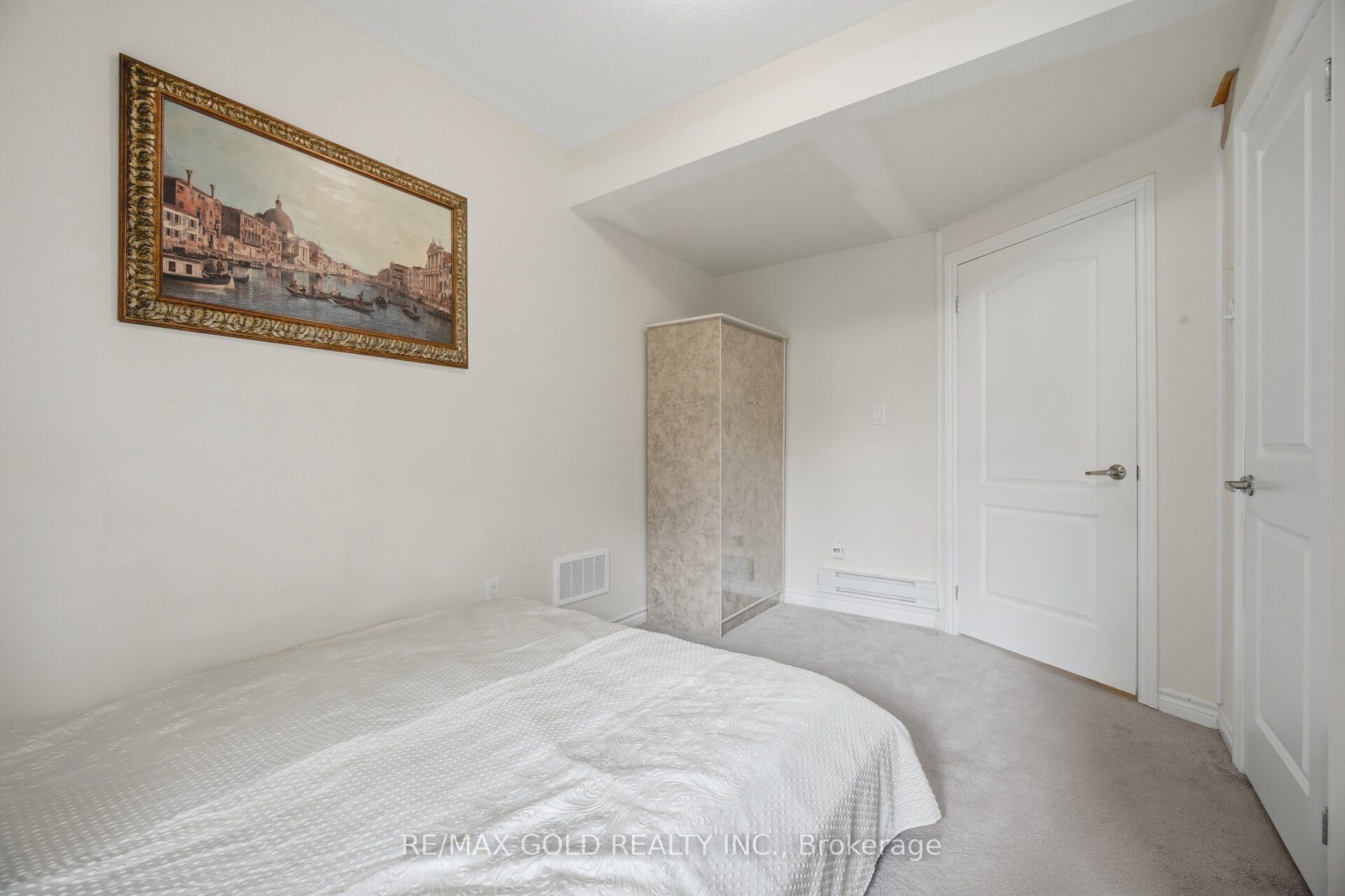 9 Arcola Street Property Photo 7