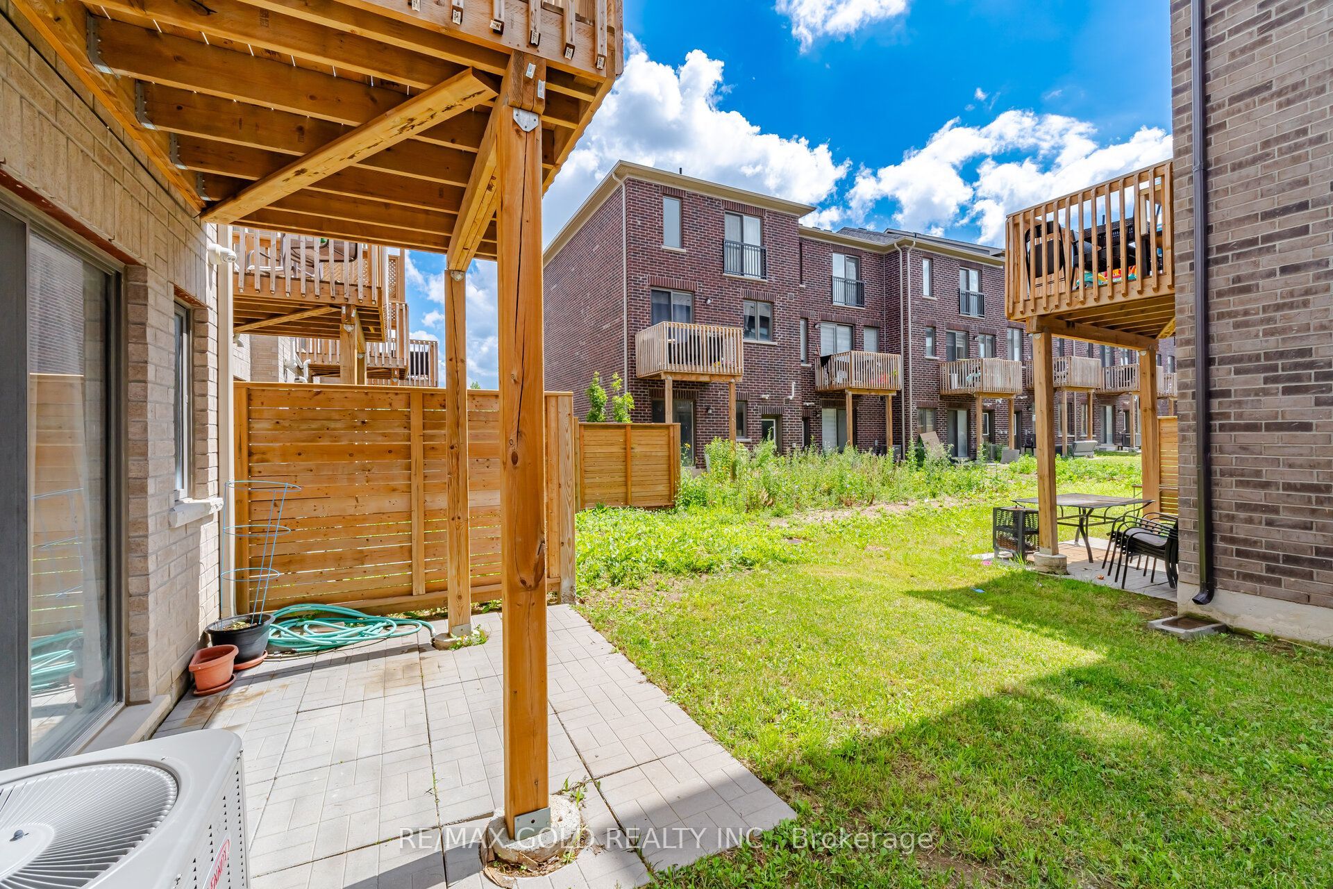 9 Arcola Street Property Photo 34