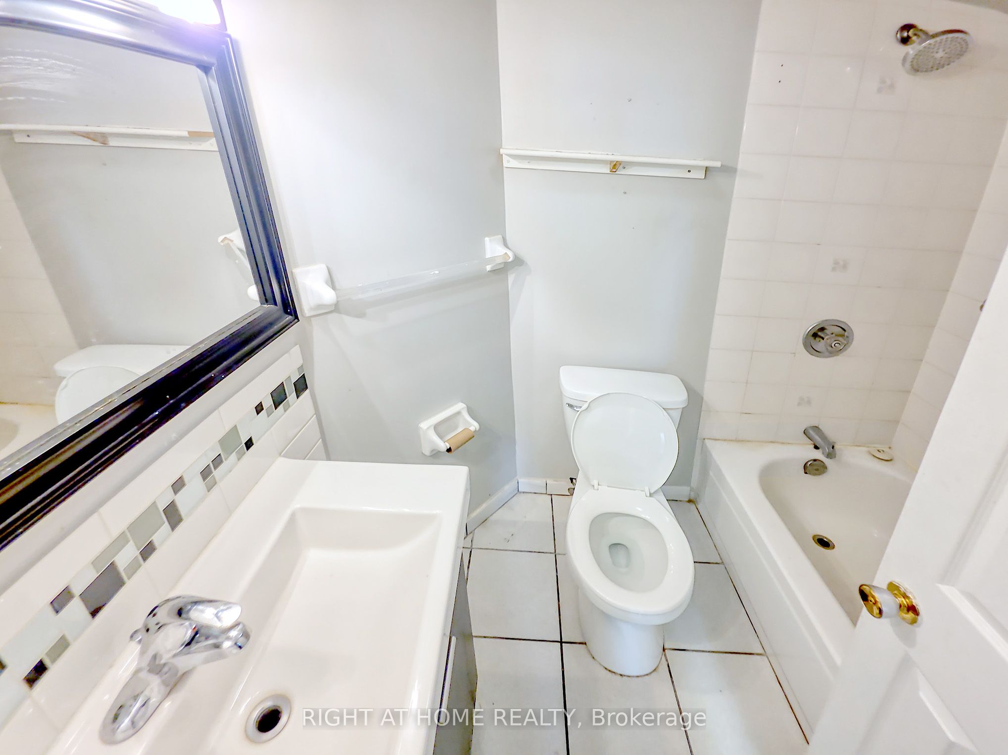 9 Rogers Road Property Photo 16