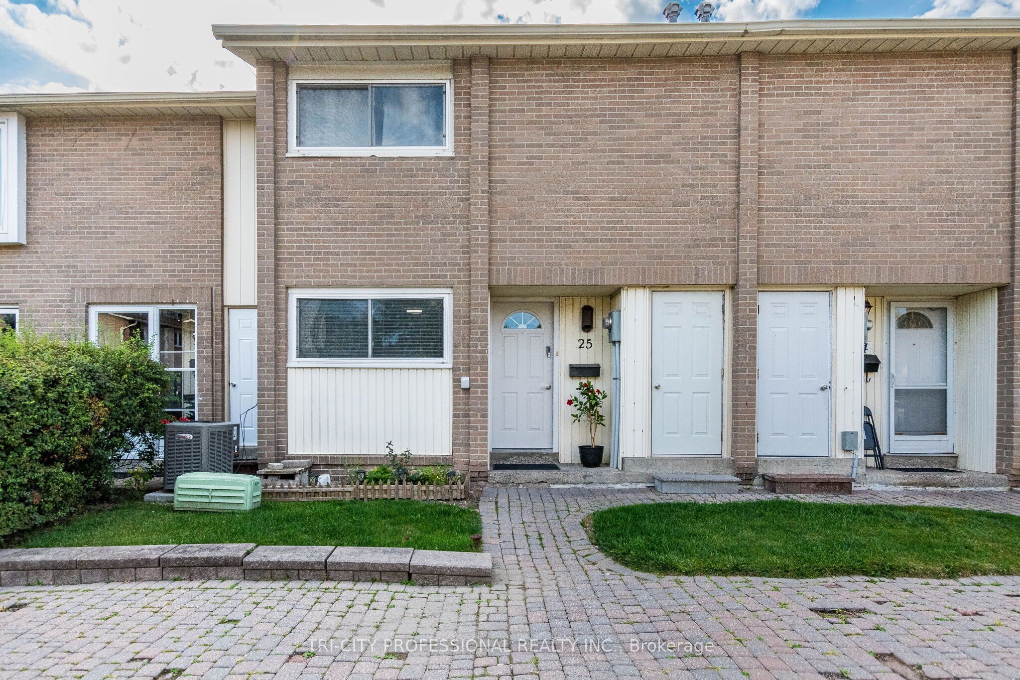 25 Craigleigh Crescent Property Photo 3