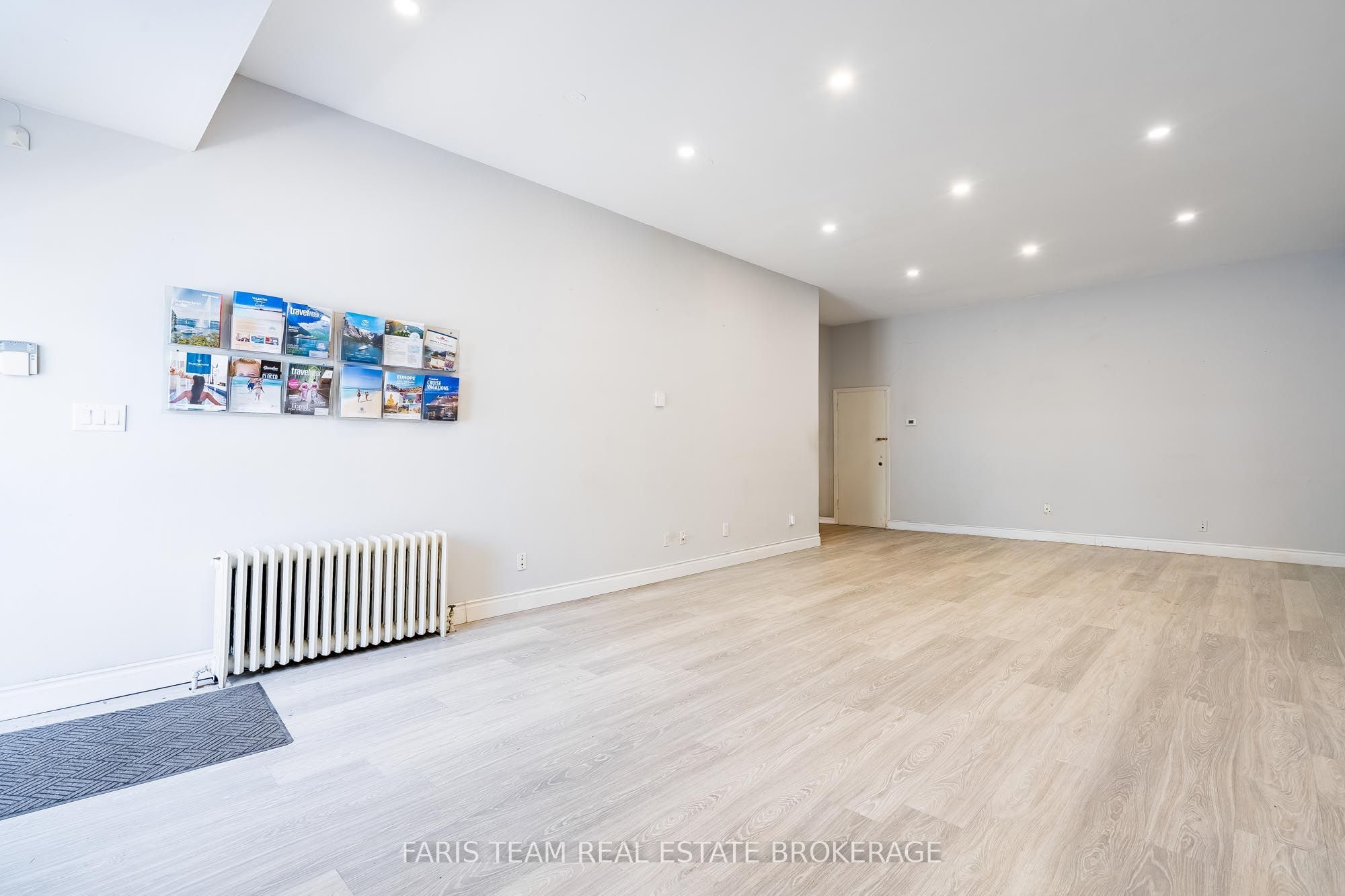 267 Lakeshore Road E Property Photo 4