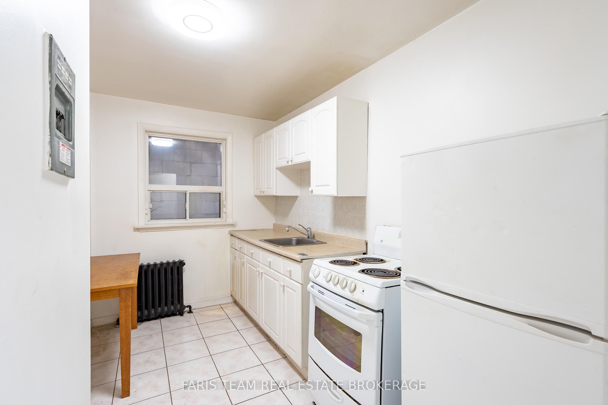 267 Lakeshore Road E Property Photo 13
