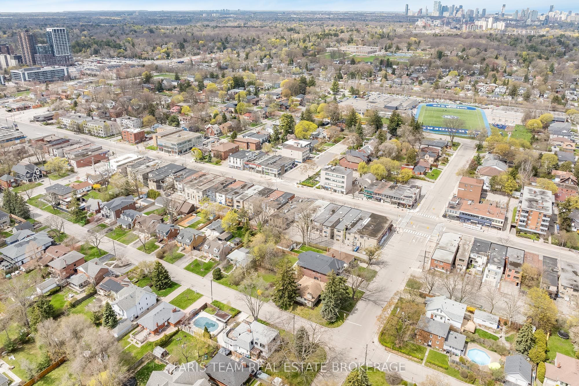 267 Lakeshore Road E Property Photo 46