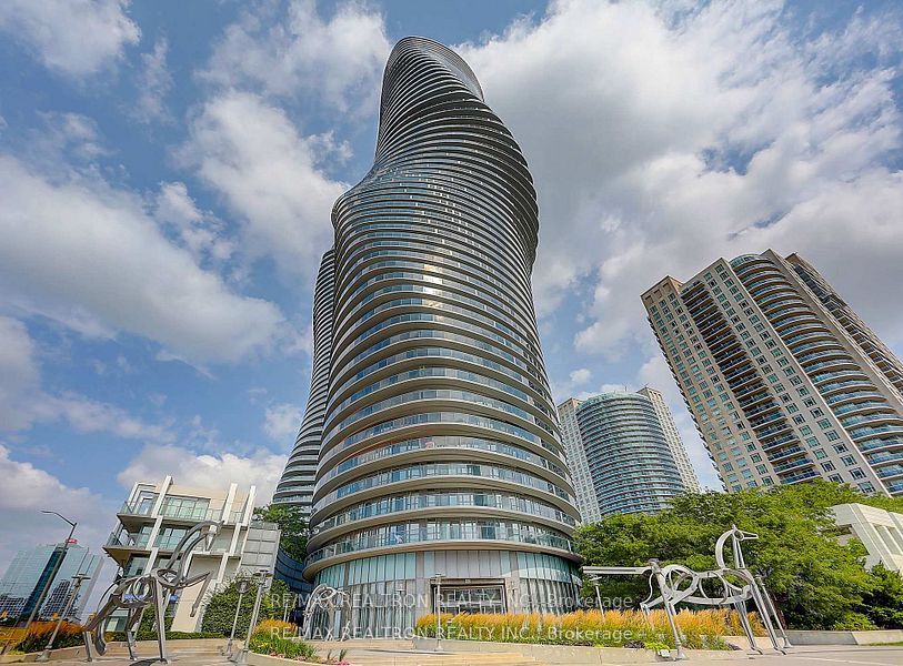 60 Absolute Avenue 706 Property Photo 2