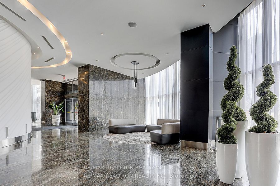 60 Absolute Avenue 706 Property Photo 3