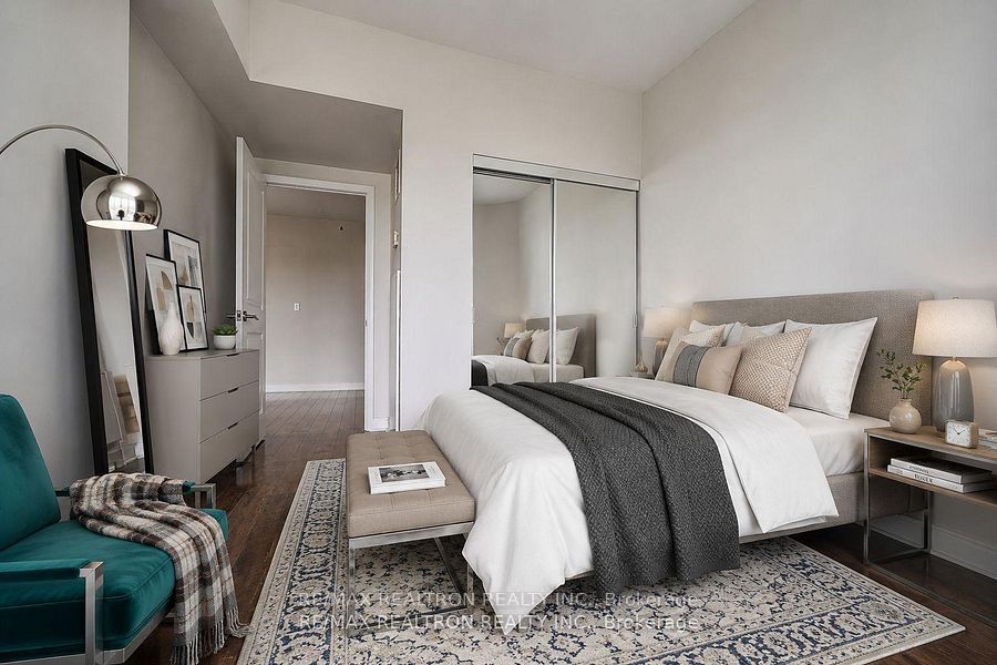 60 Absolute Avenue 706 Property Photo 16