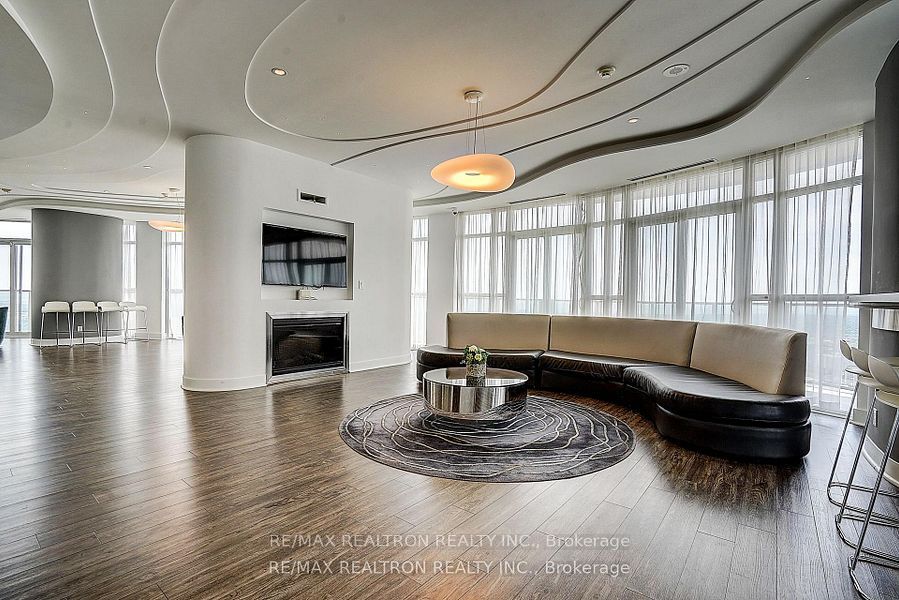 60 Absolute Avenue 706 Property Photo 27