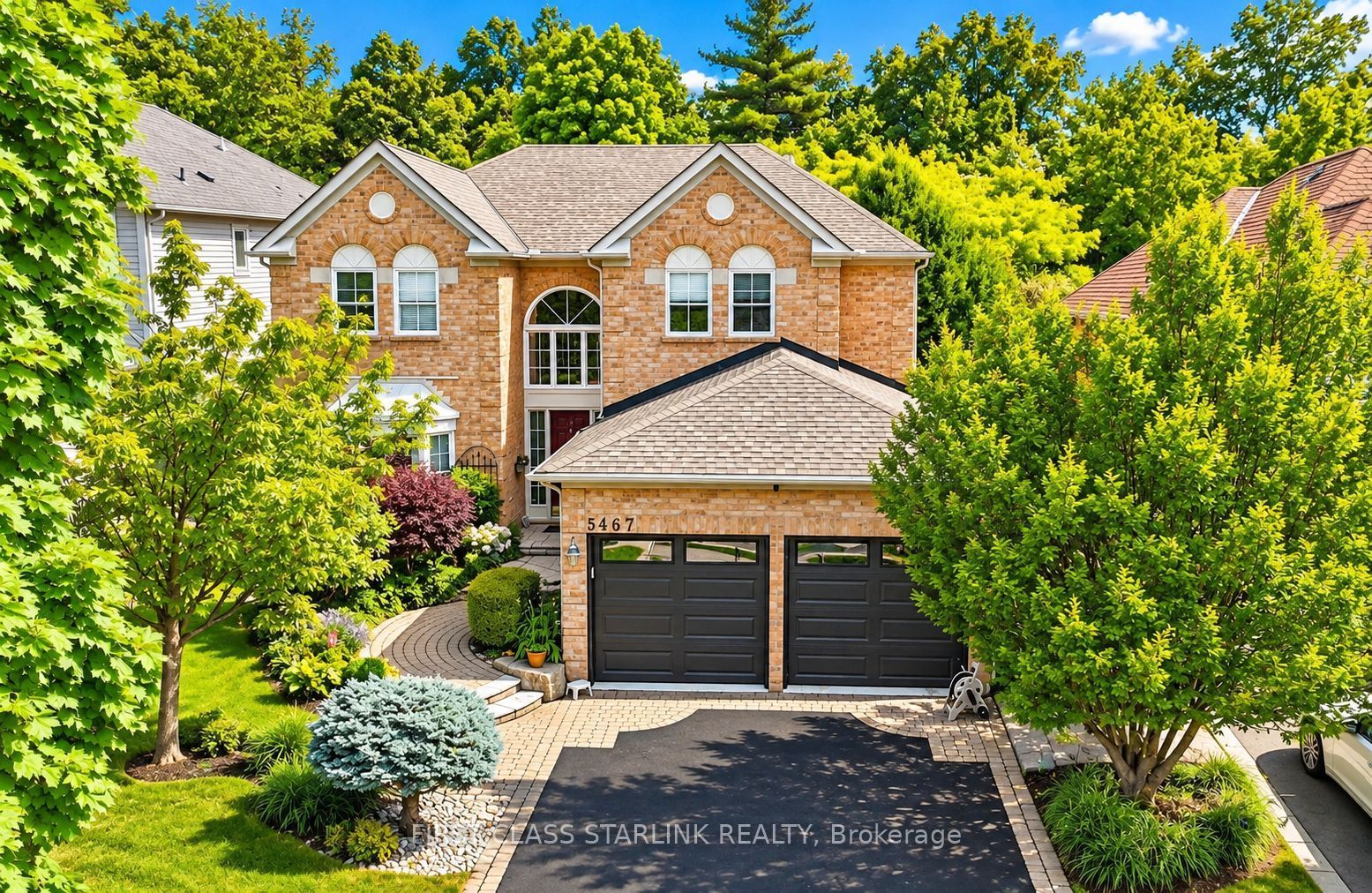 5467 Planters Wood Court Property Photo 1
