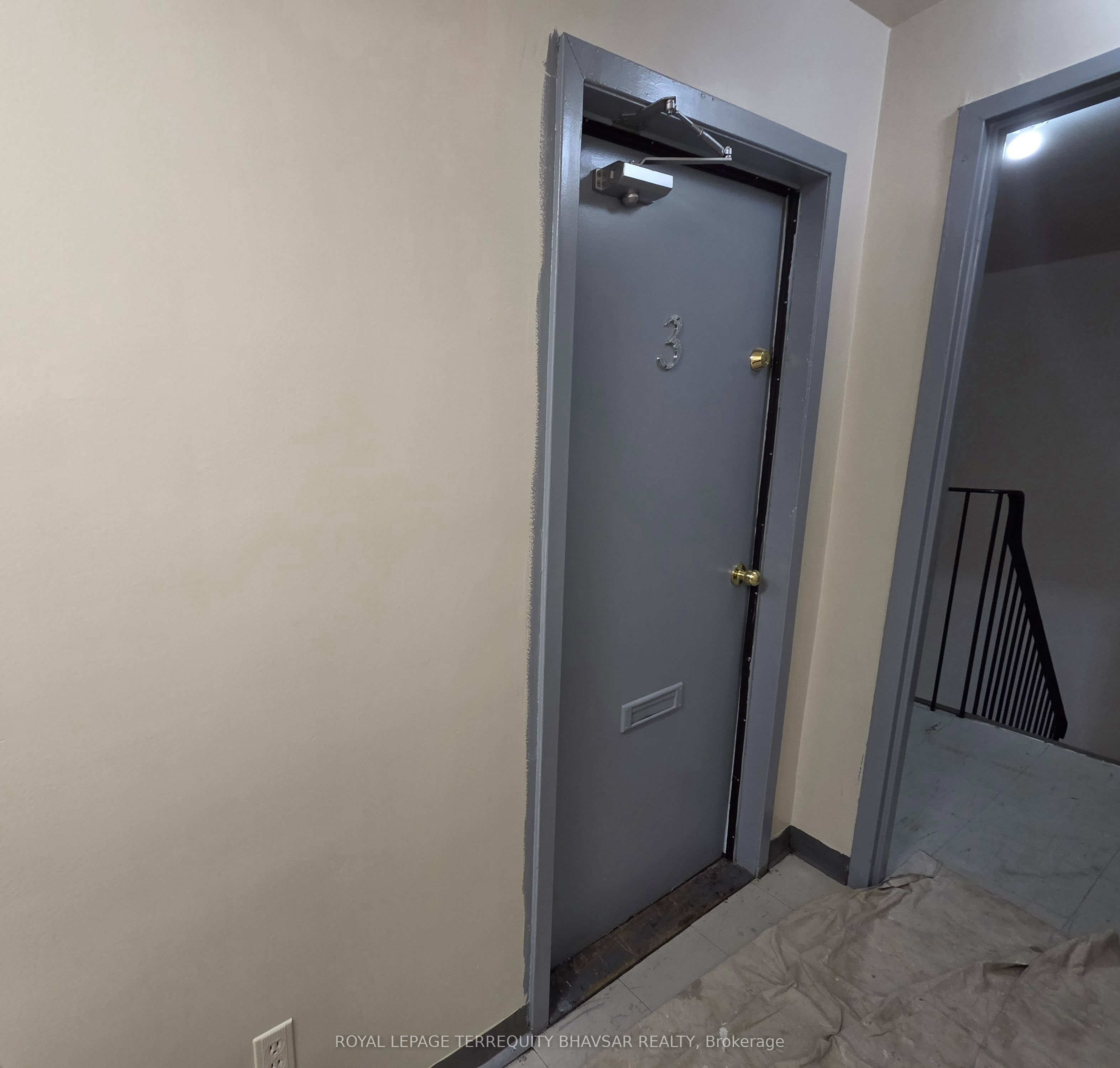 2827 Weston Road 3 Property Photo 6