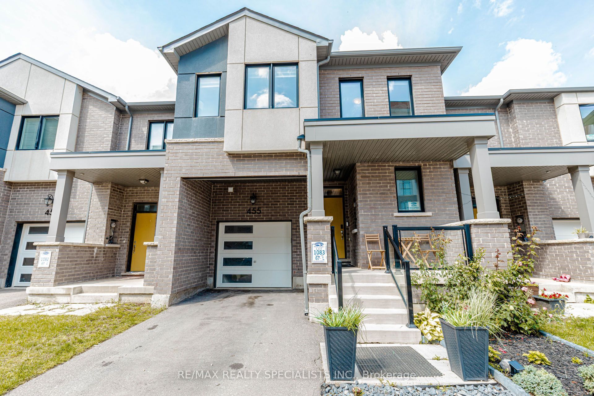 455 Gordon Krantz Avenue Property Photo 1