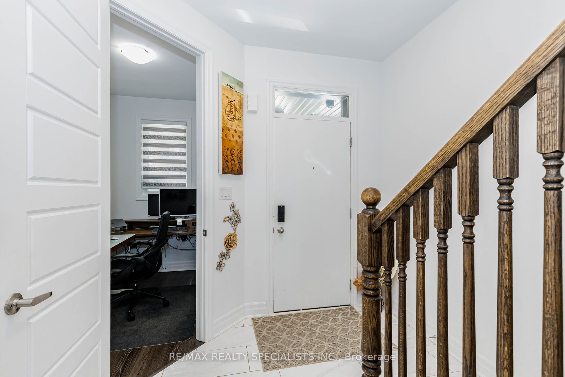 455 Gordon Krantz Avenue Property Photo 3
