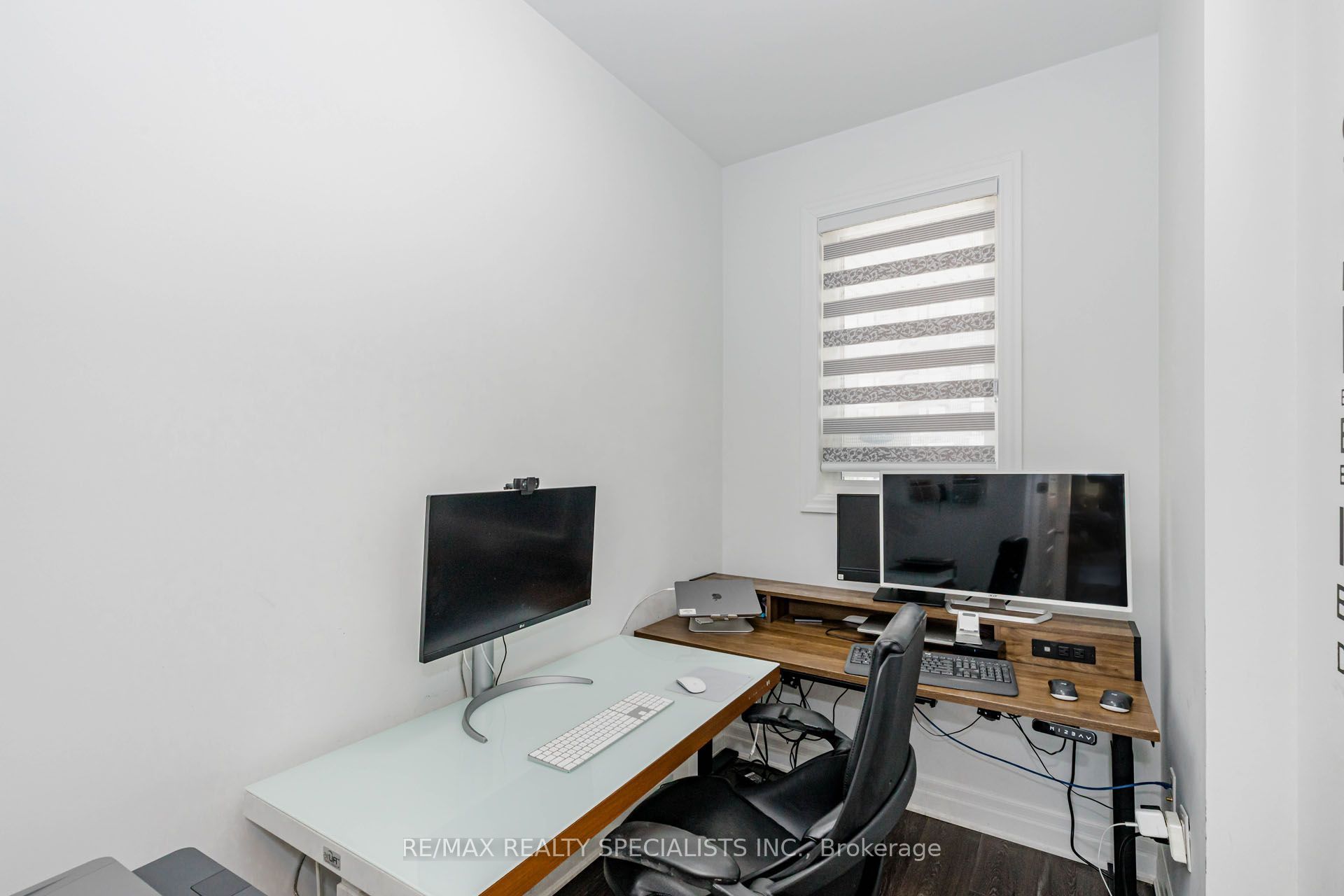 455 Gordon Krantz Avenue Property Photo 4