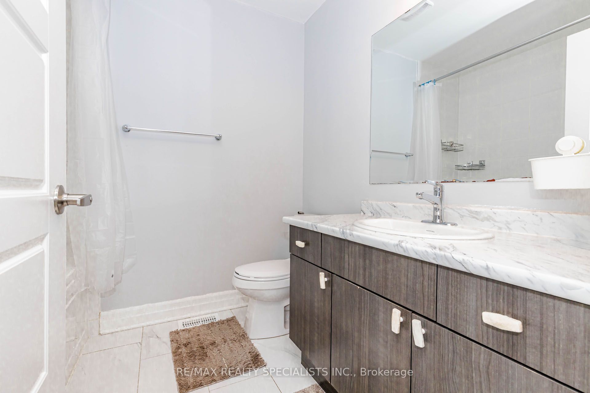 455 Gordon Krantz Avenue Property Photo 28