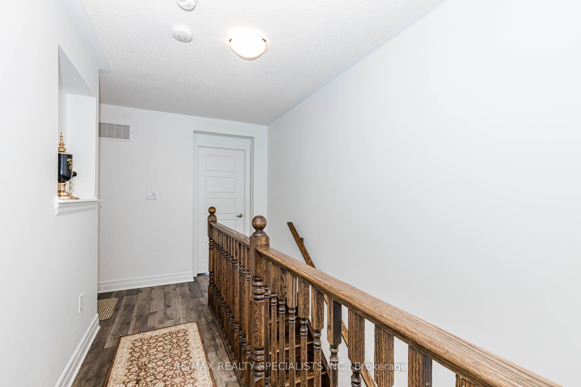 455 Gordon Krantz Avenue Property Photo 32