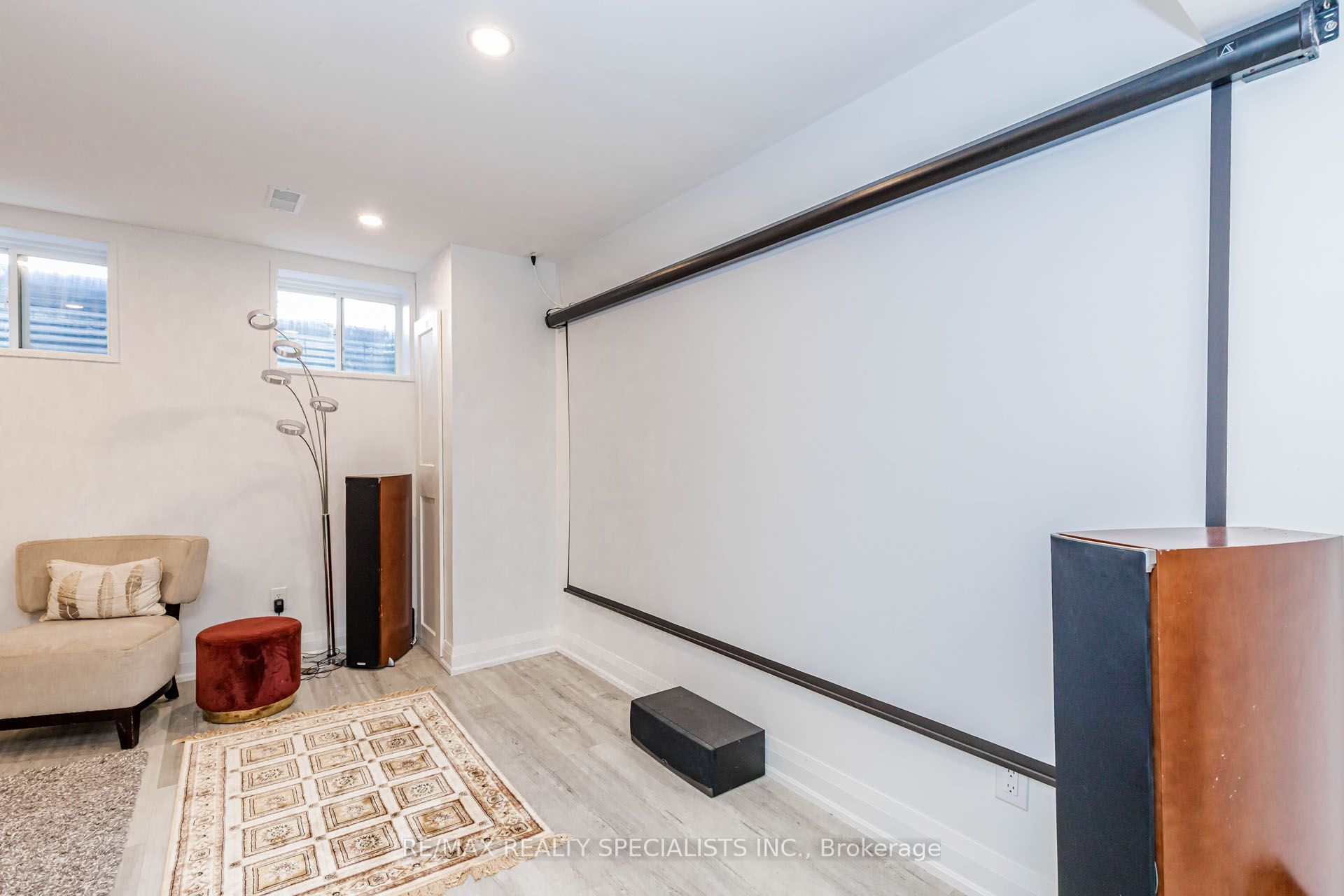 455 Gordon Krantz Avenue Property Photo 39