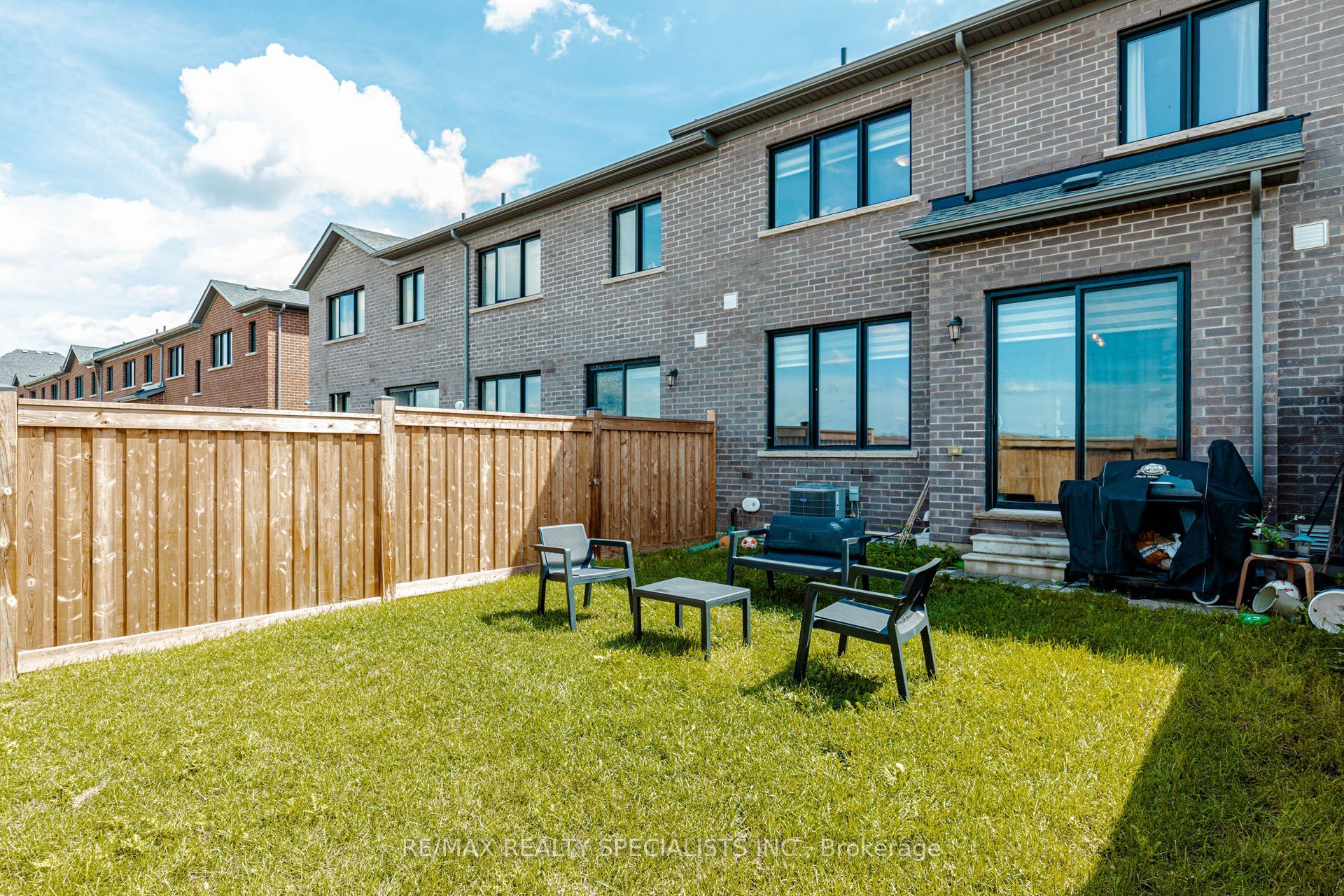 455 Gordon Krantz Avenue Property Photo 48