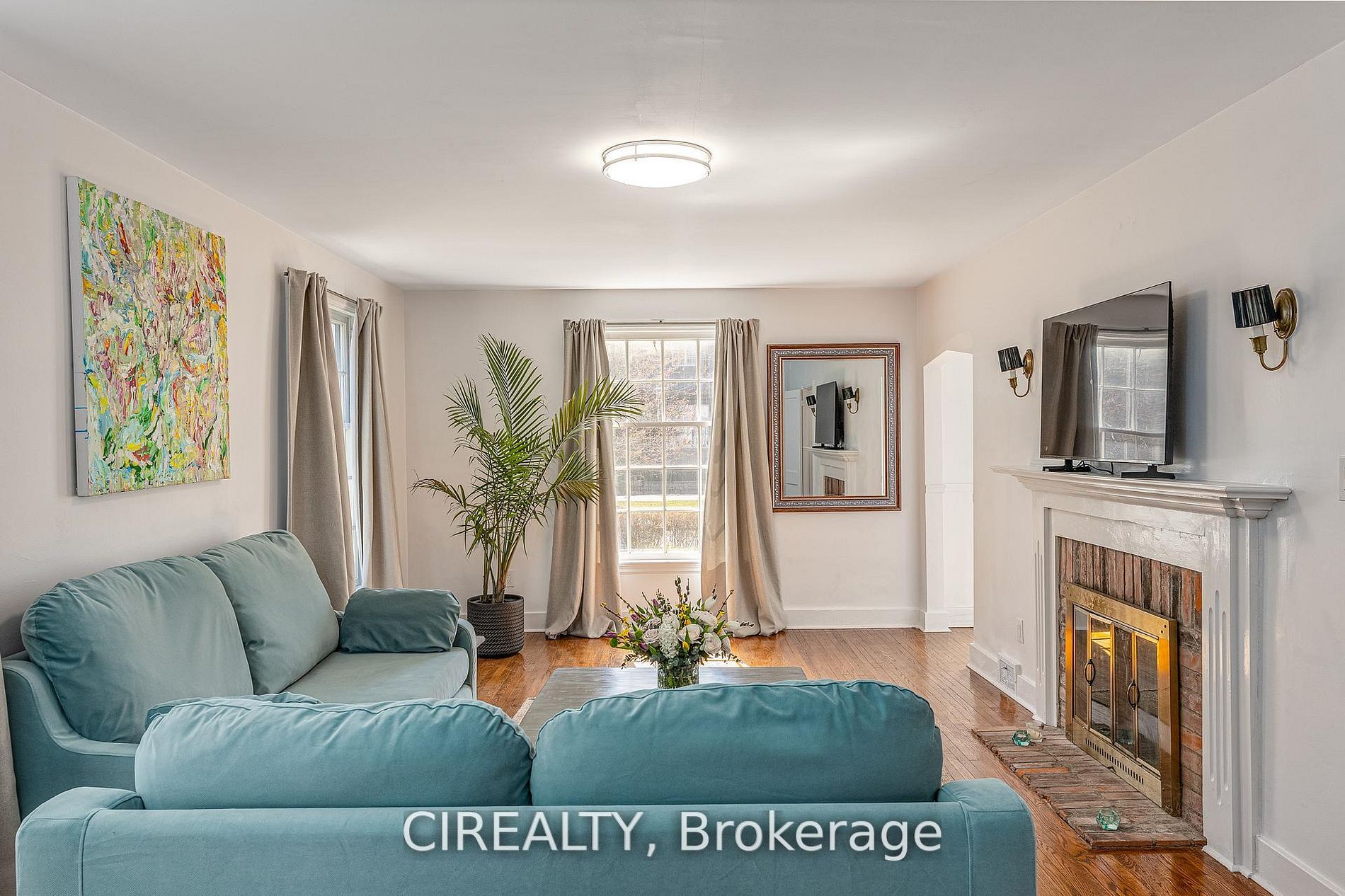 25 Howard Avenue Property Photo 8