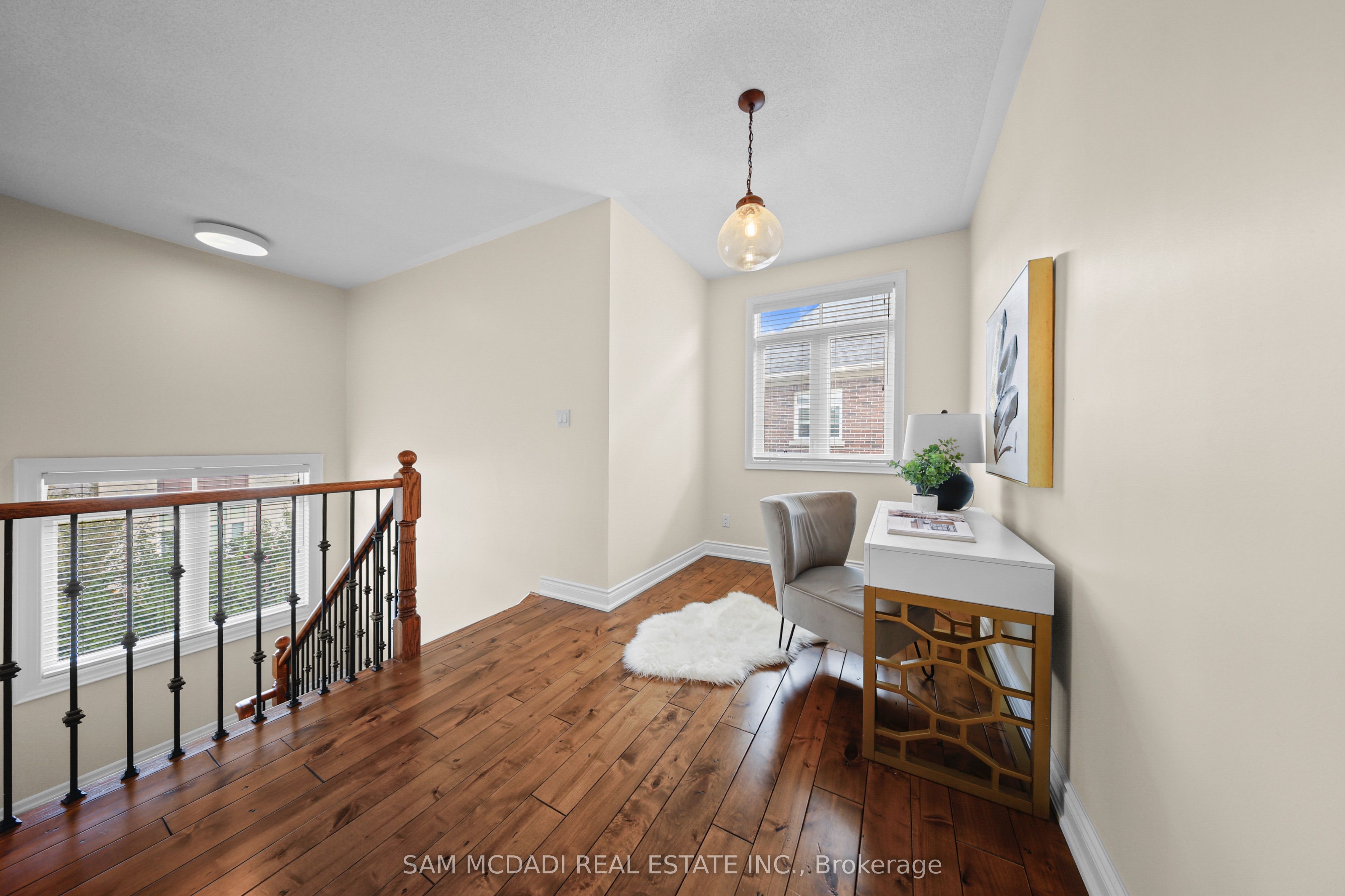 950 Fredonia Drive Property Photo 39