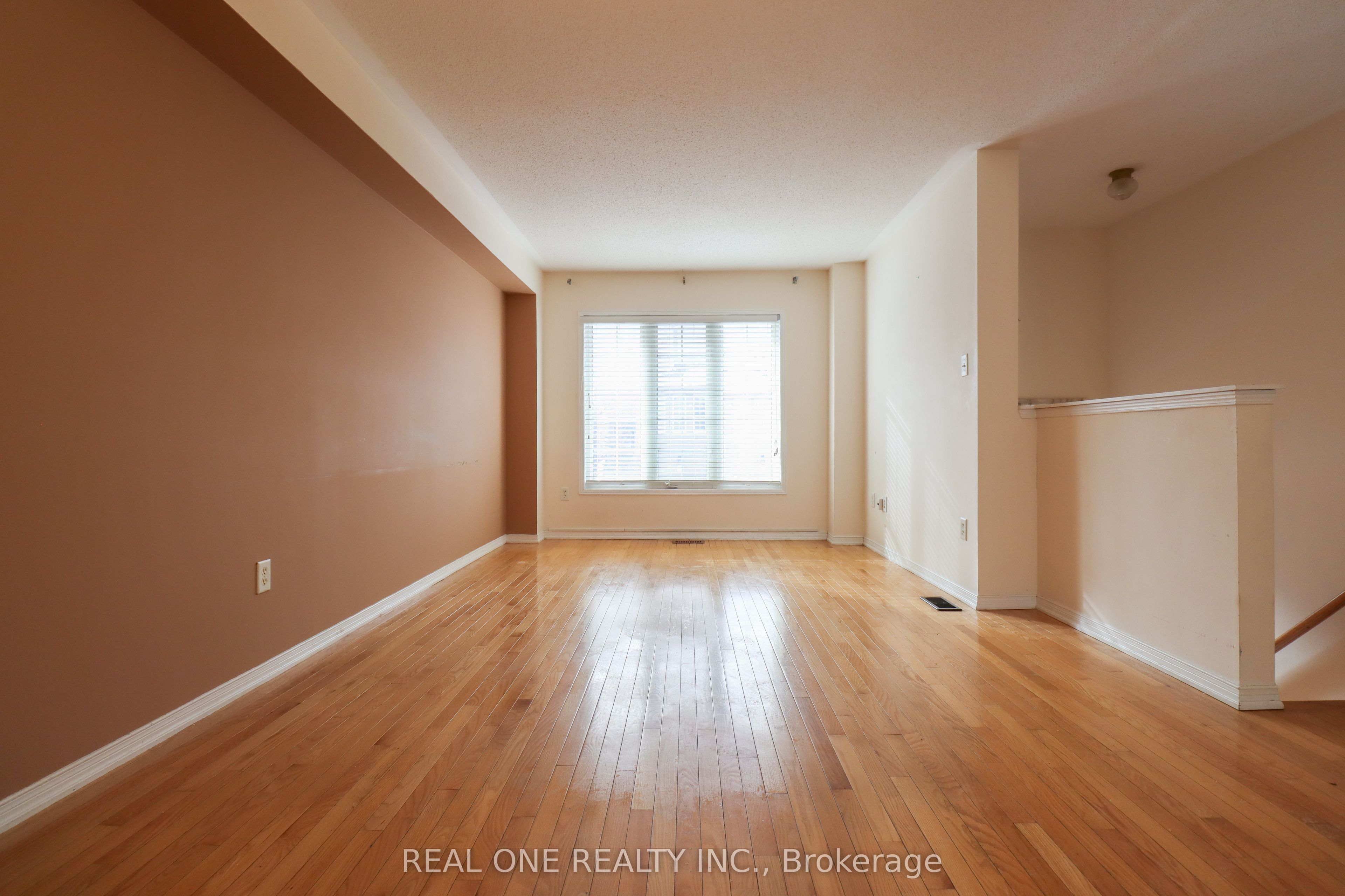 4950 Albina Way 175 Property Photo 4