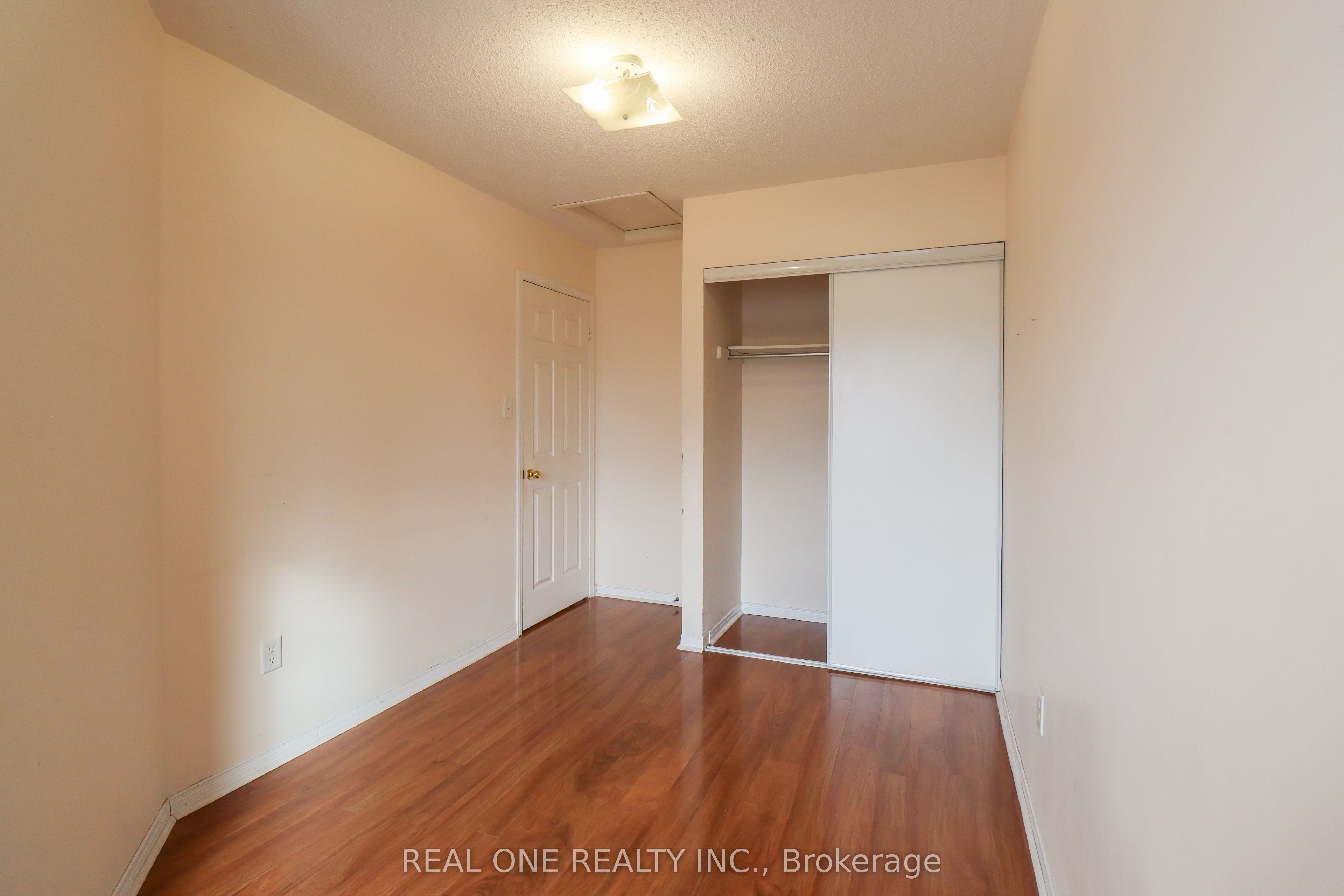 4950 Albina Way 175 Property Photo 25