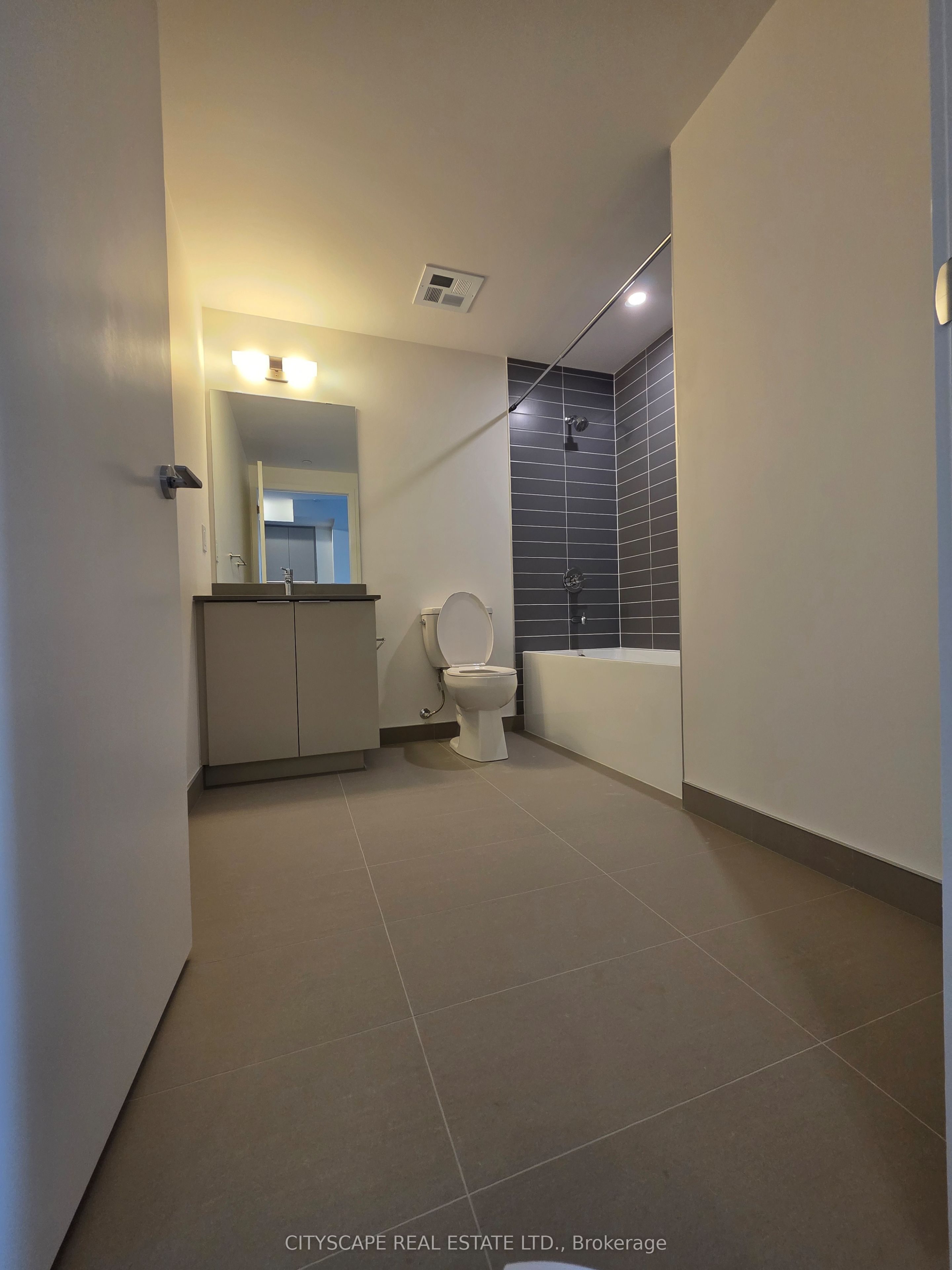 3079 Trafalgar Road 1201 Property Photo 17