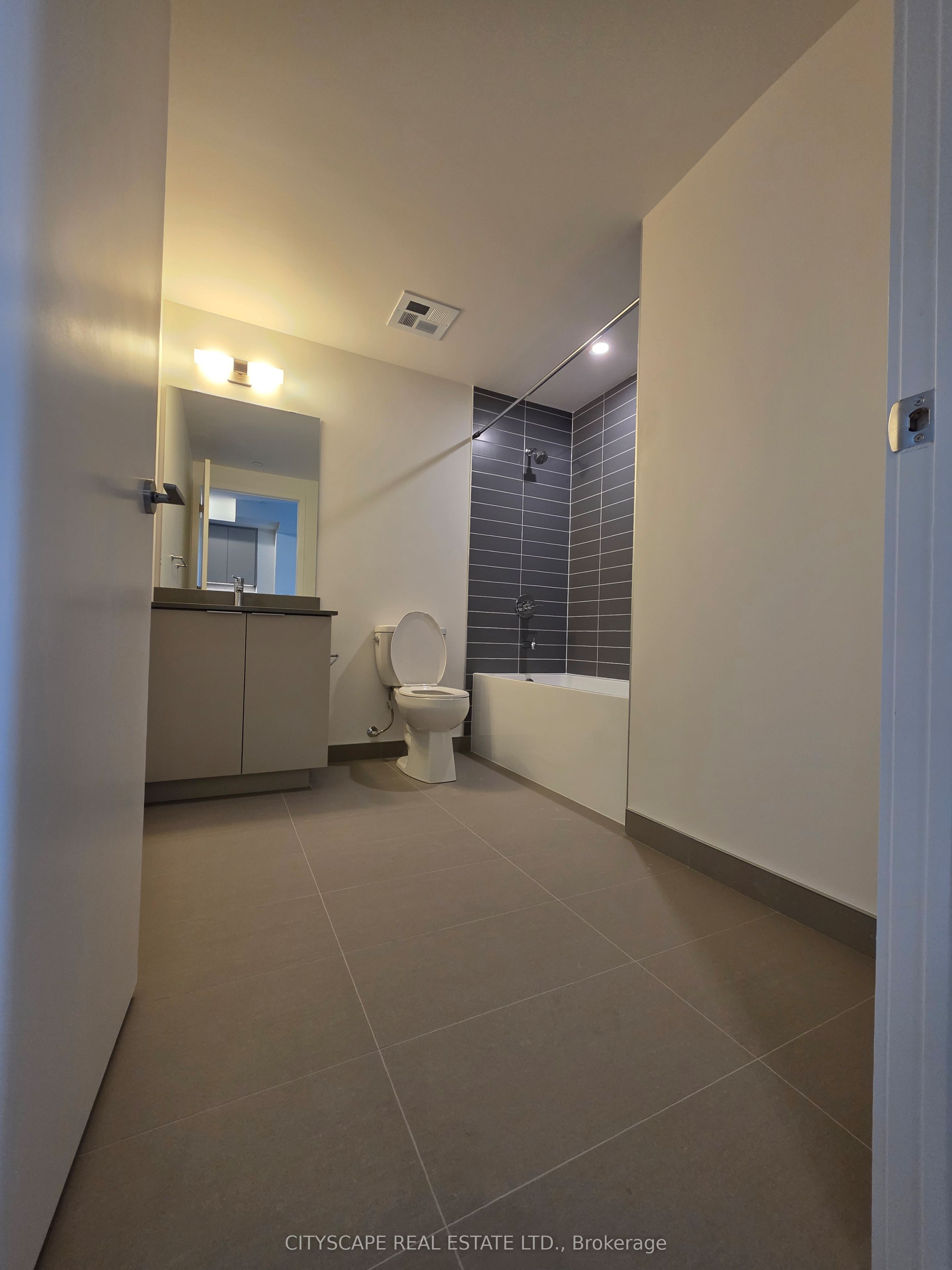 3079 Trafalgar Road 1201 Property Photo 18