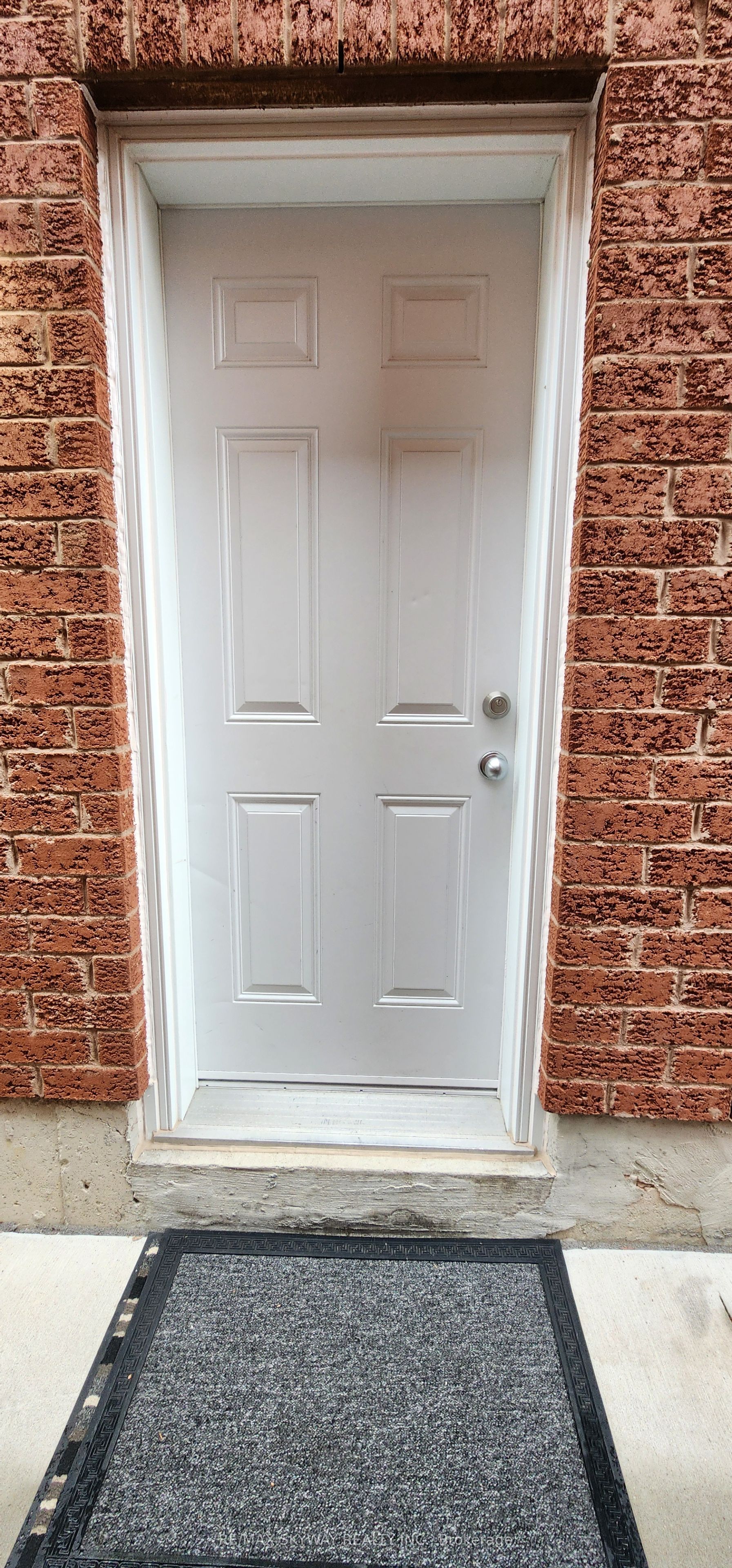 68 Cobblehill Crescent Property Photo 1
