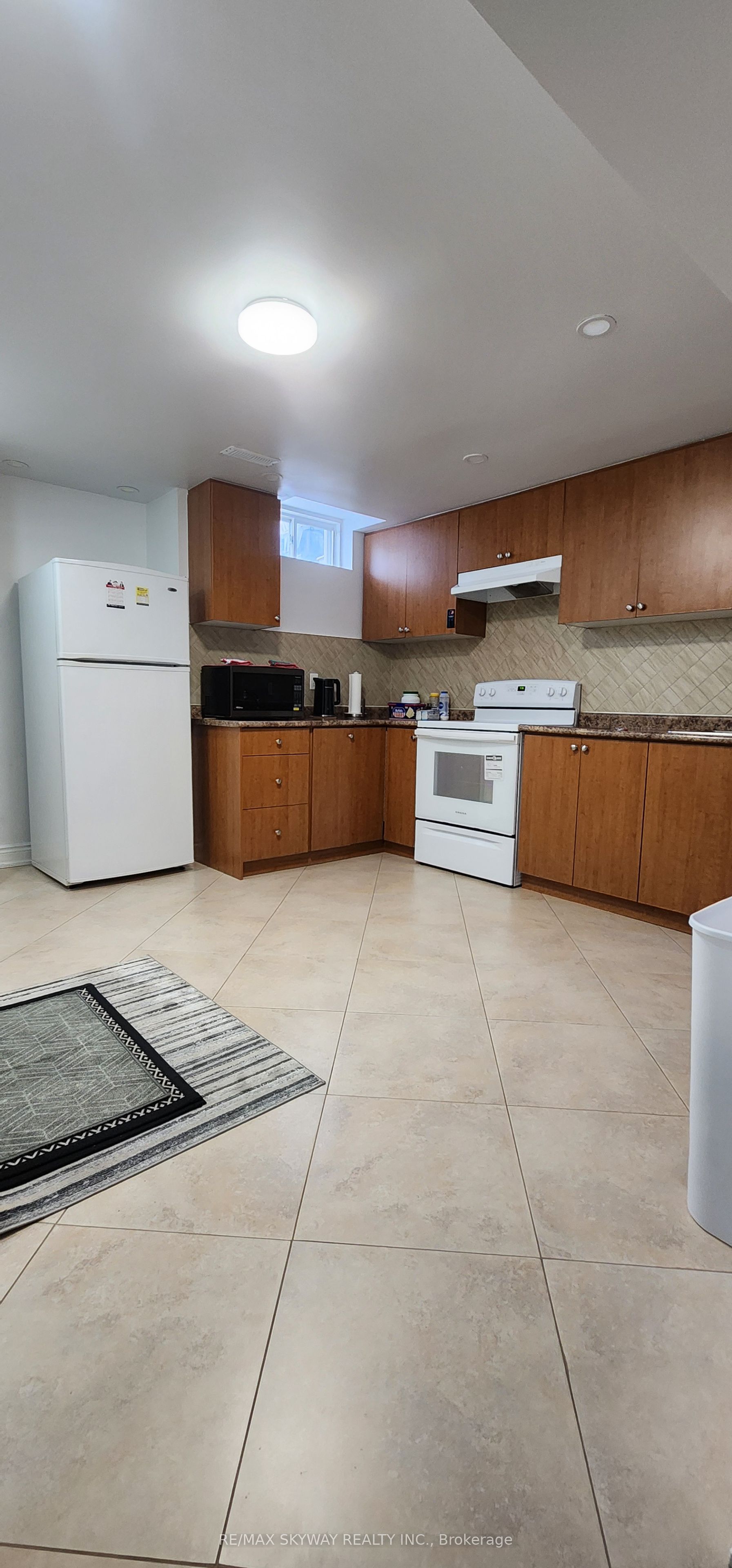68 Cobblehill Crescent Property Photo 4