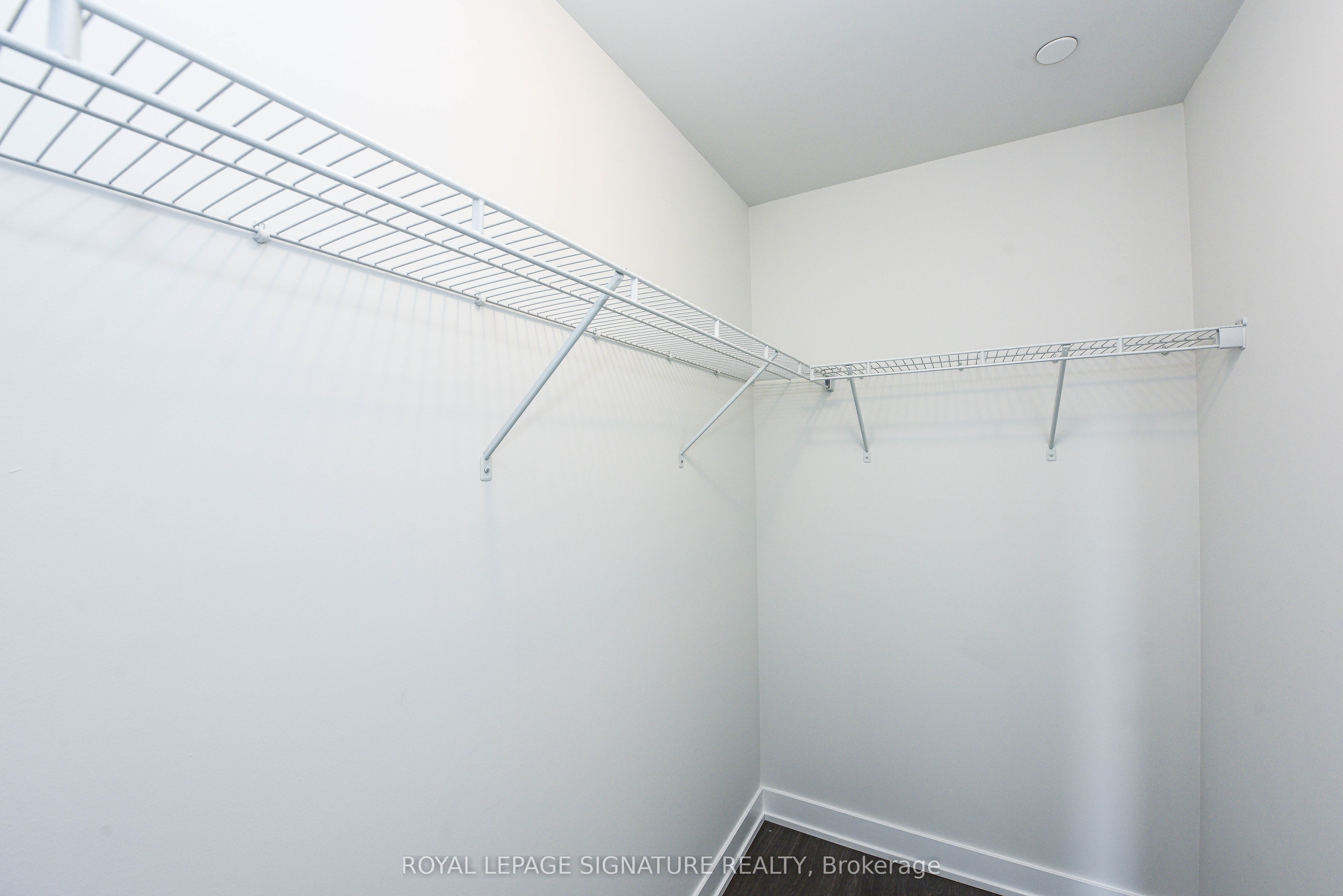 430 E Square One Drive E 505 Property Photo 16