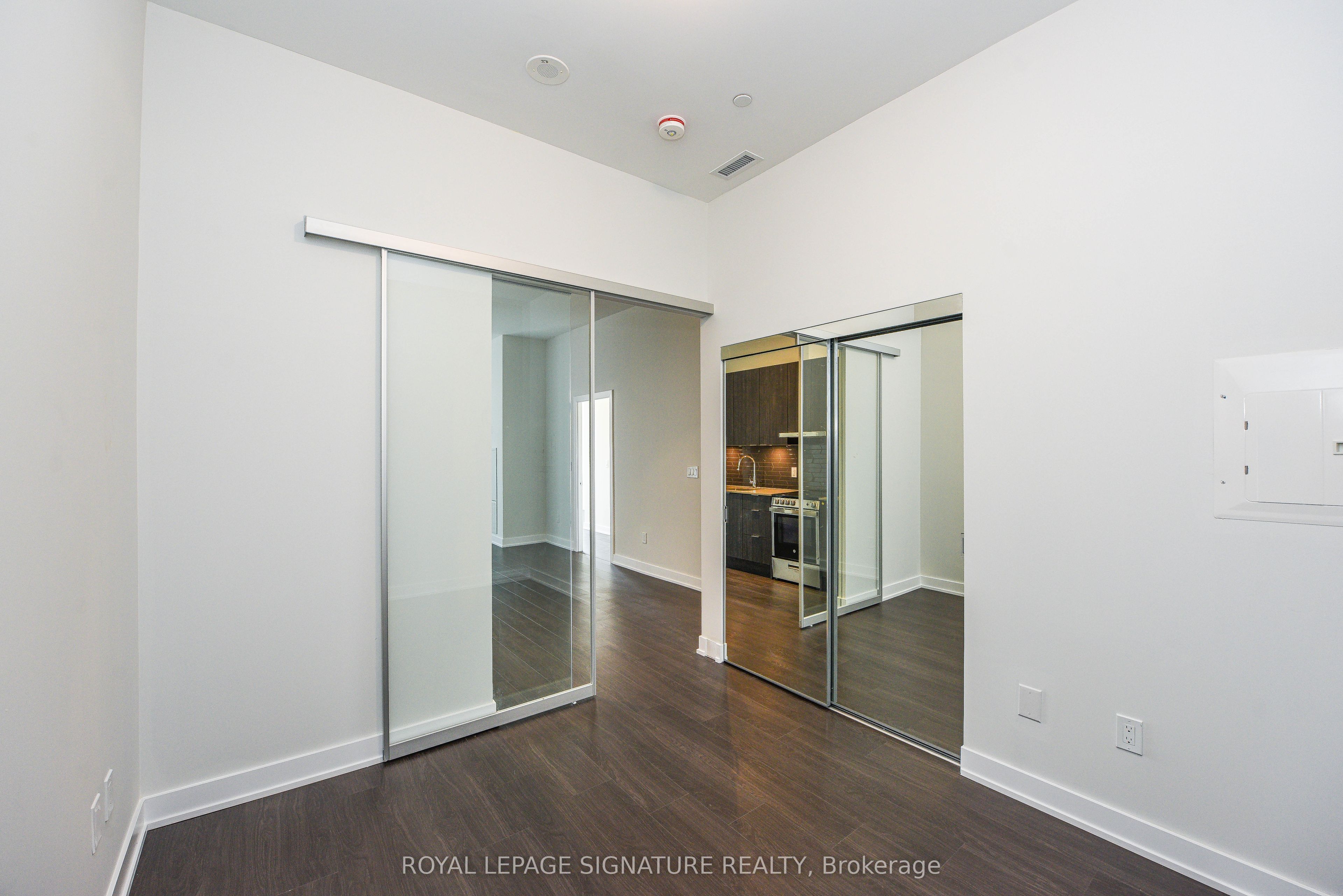 430 E Square One Drive E 505 Property Photo 18