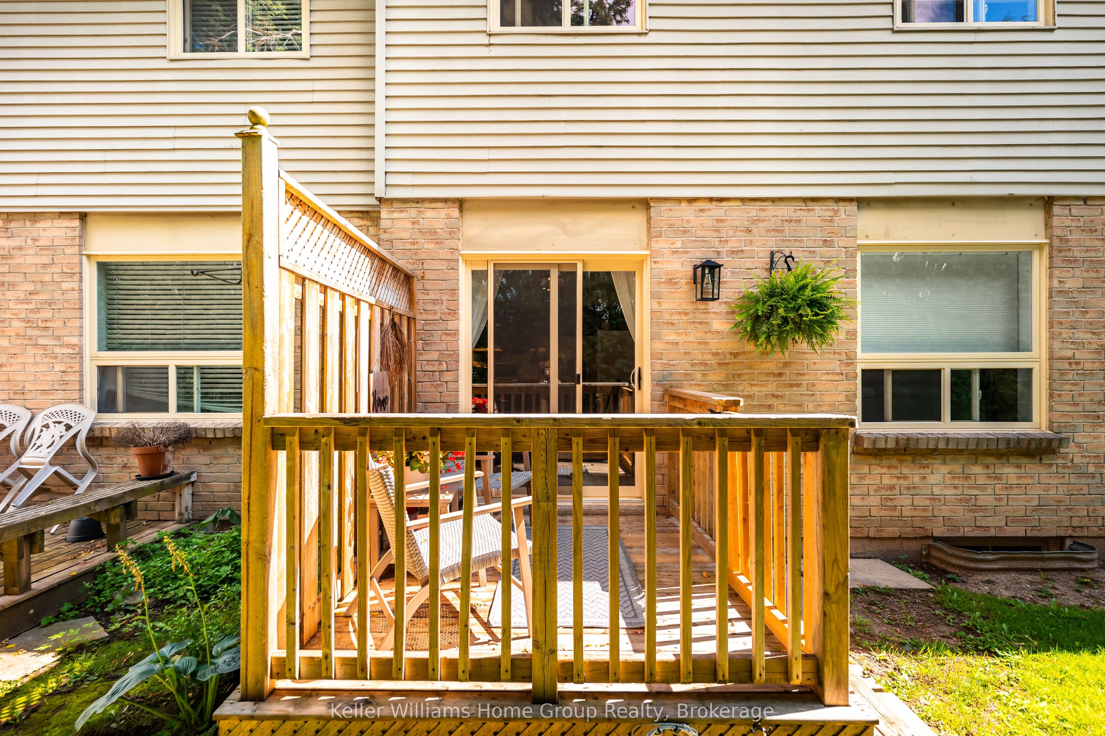 90 Lawrence Avenue 67 Property Photo 7