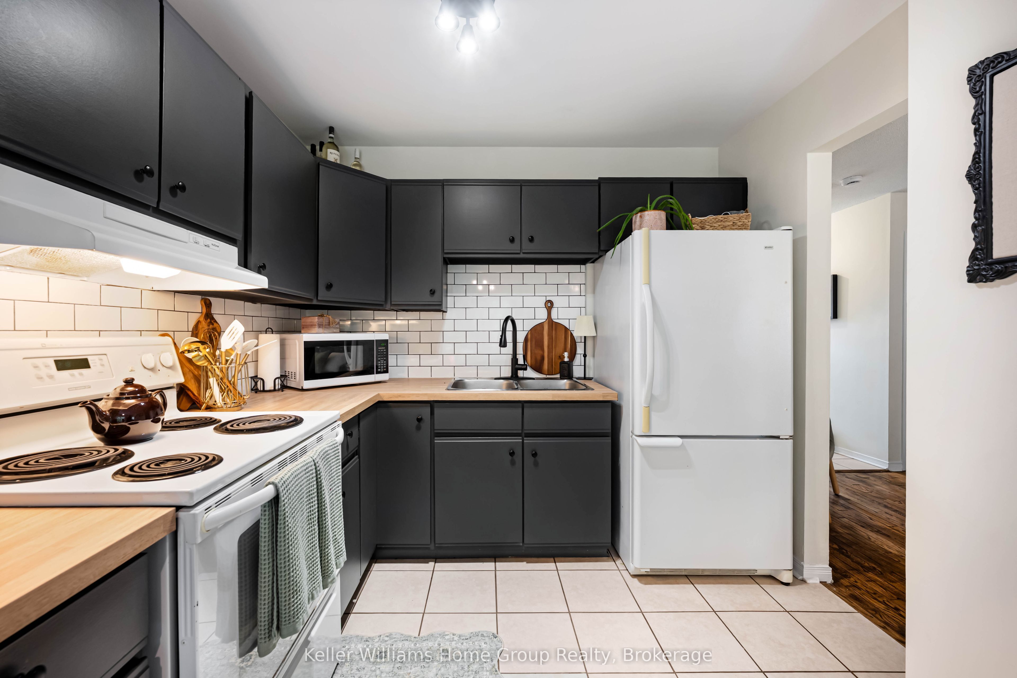 90 Lawrence Avenue 67 Property Photo 18