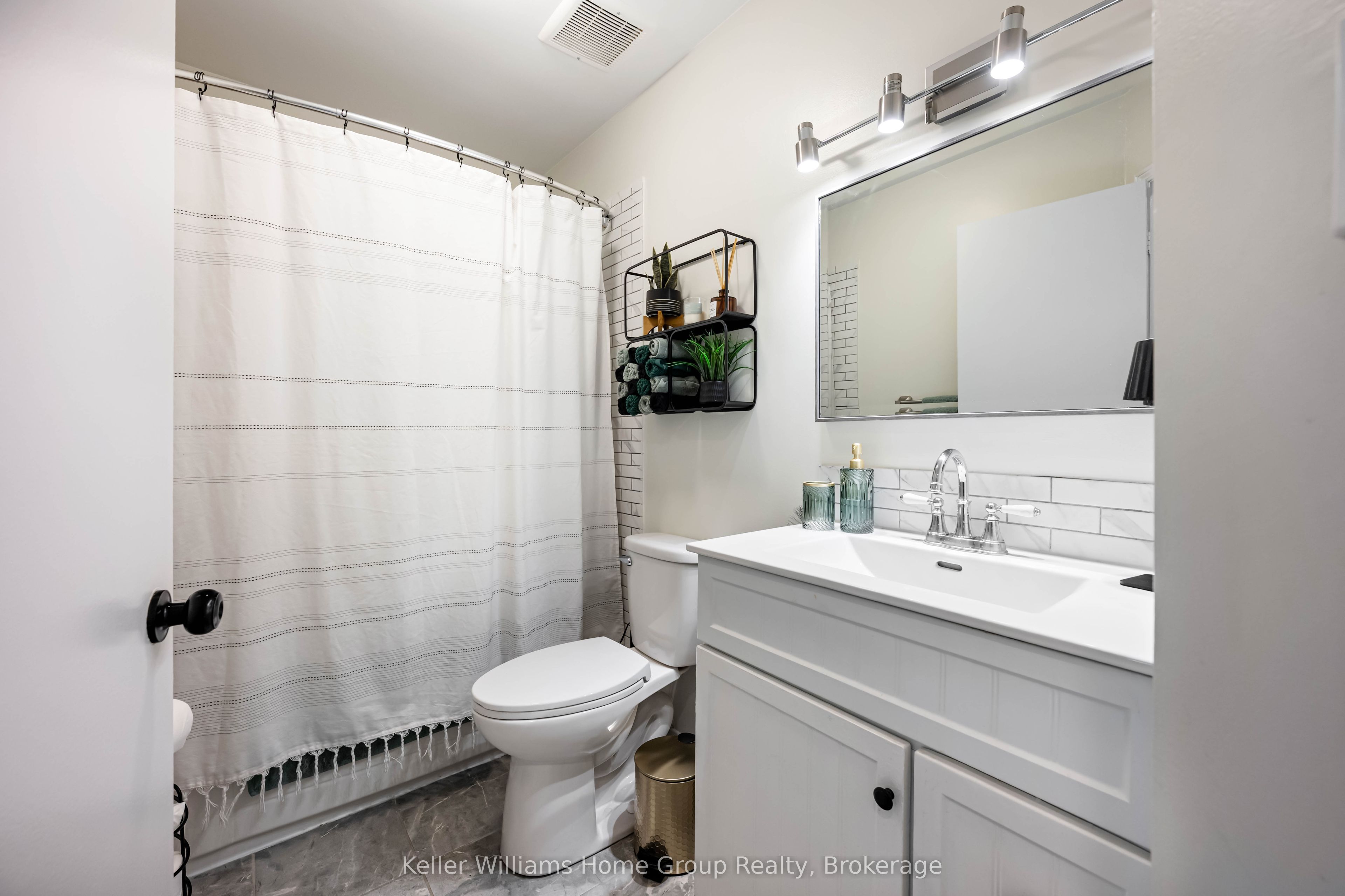 90 Lawrence Avenue 67 Property Photo 27