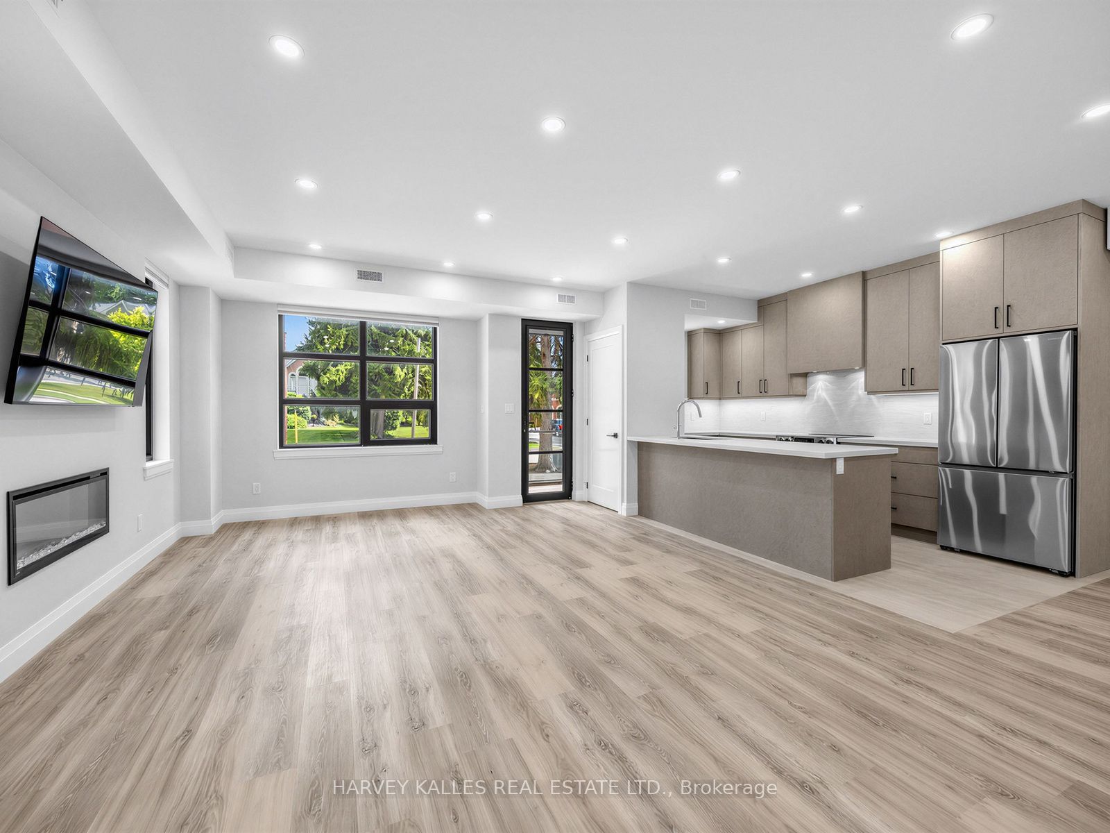 102 Shaver Avenue N 1 Property Photo 3