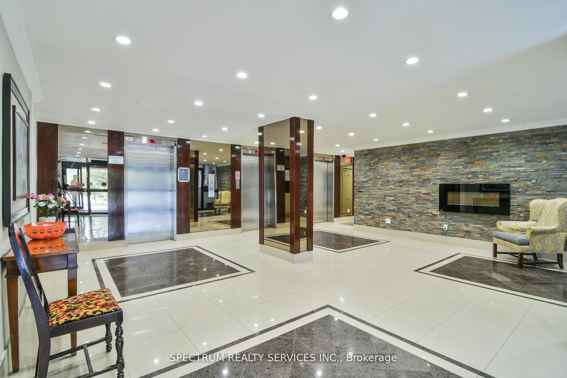 85 Emmett Avenue 1210 Property Photo 4