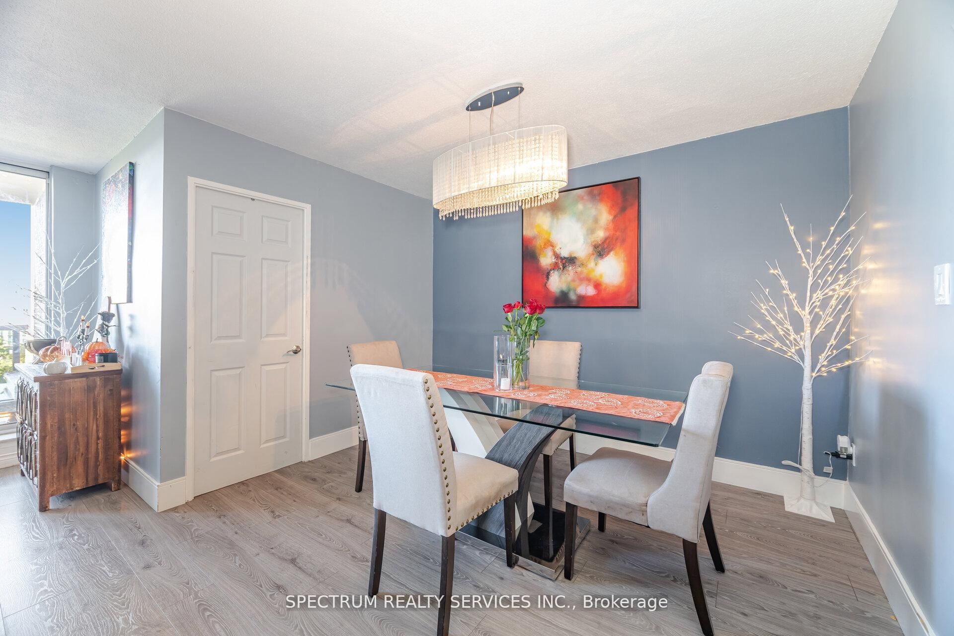 85 Emmett Avenue 1210 Property Photo 15