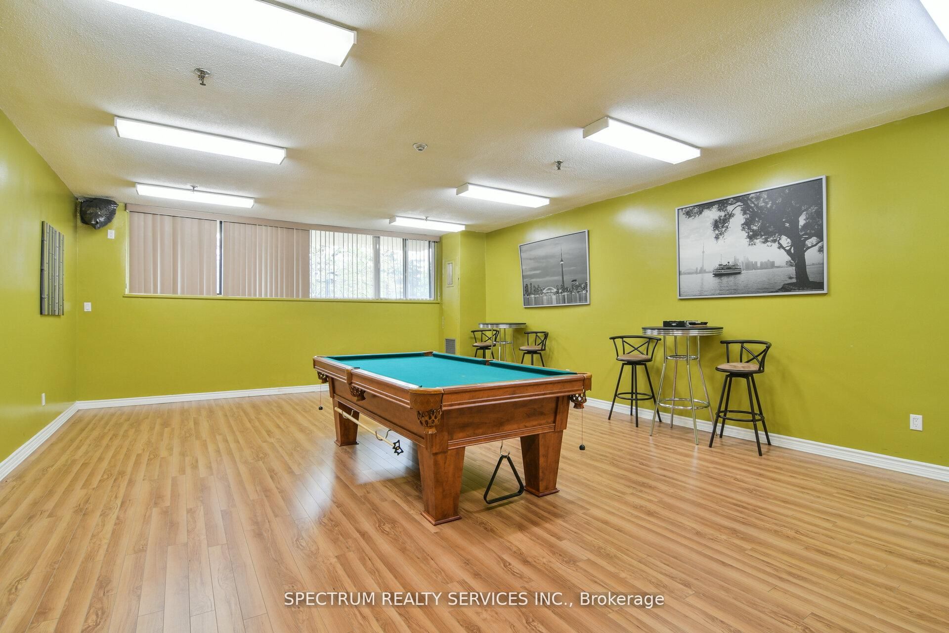 85 Emmett Avenue 1210 Property Photo 38