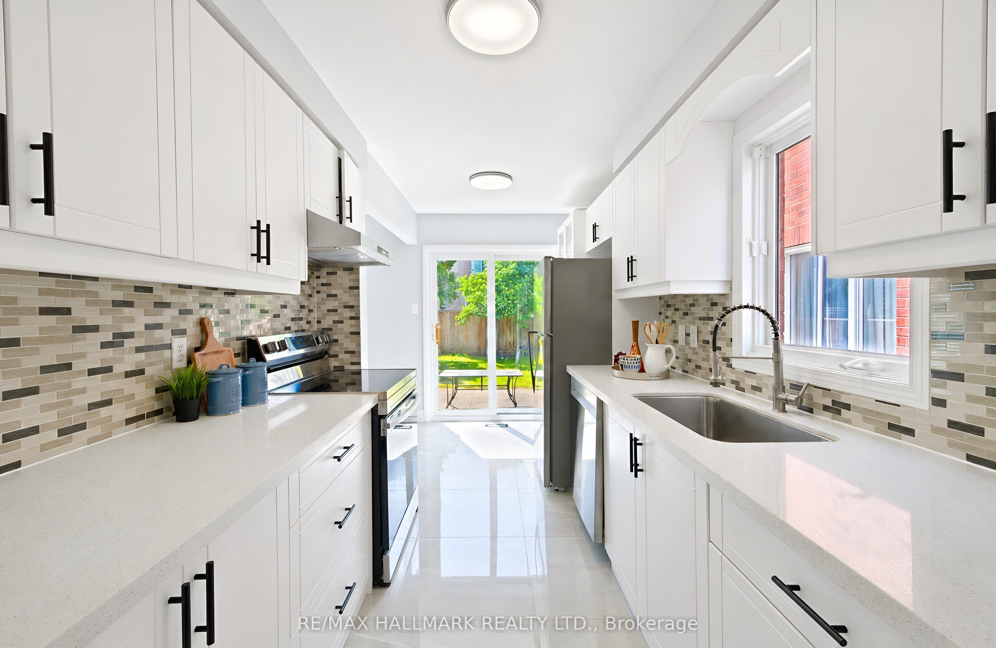 21 Penguin Lane Property Photo 14